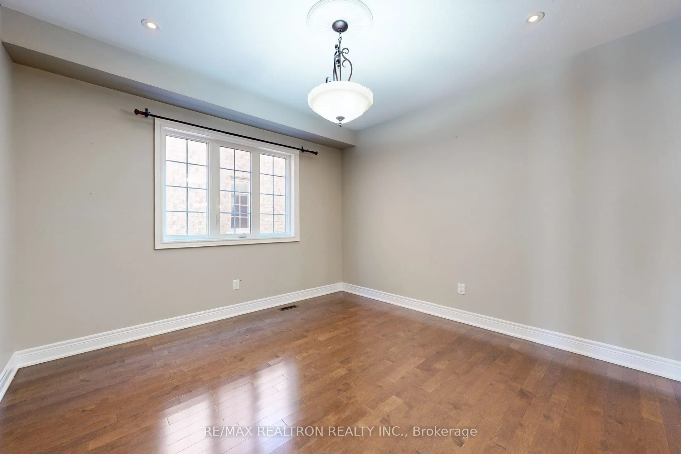 363 Maria Antonia Road