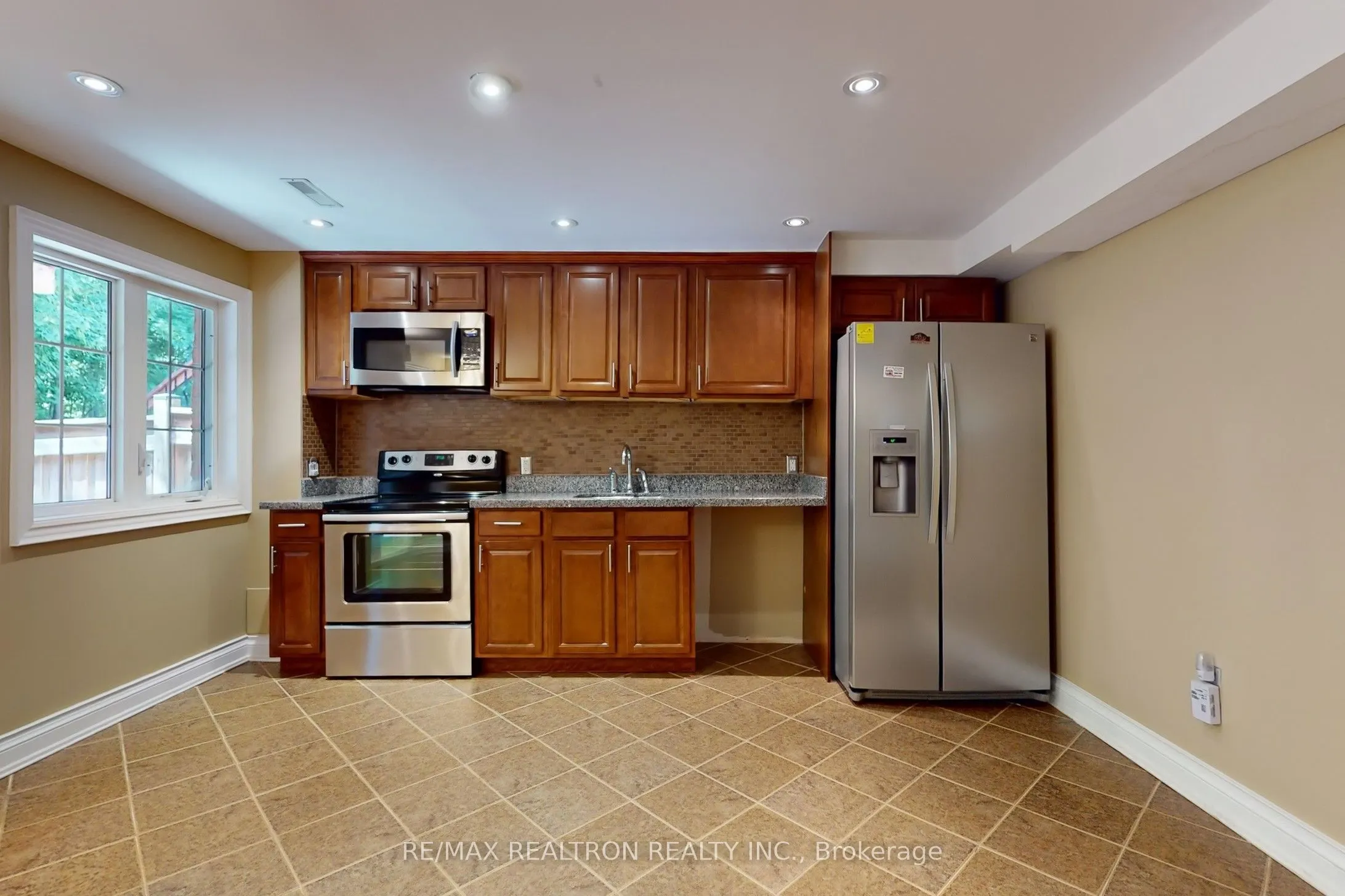 363 Maria Antonia Road