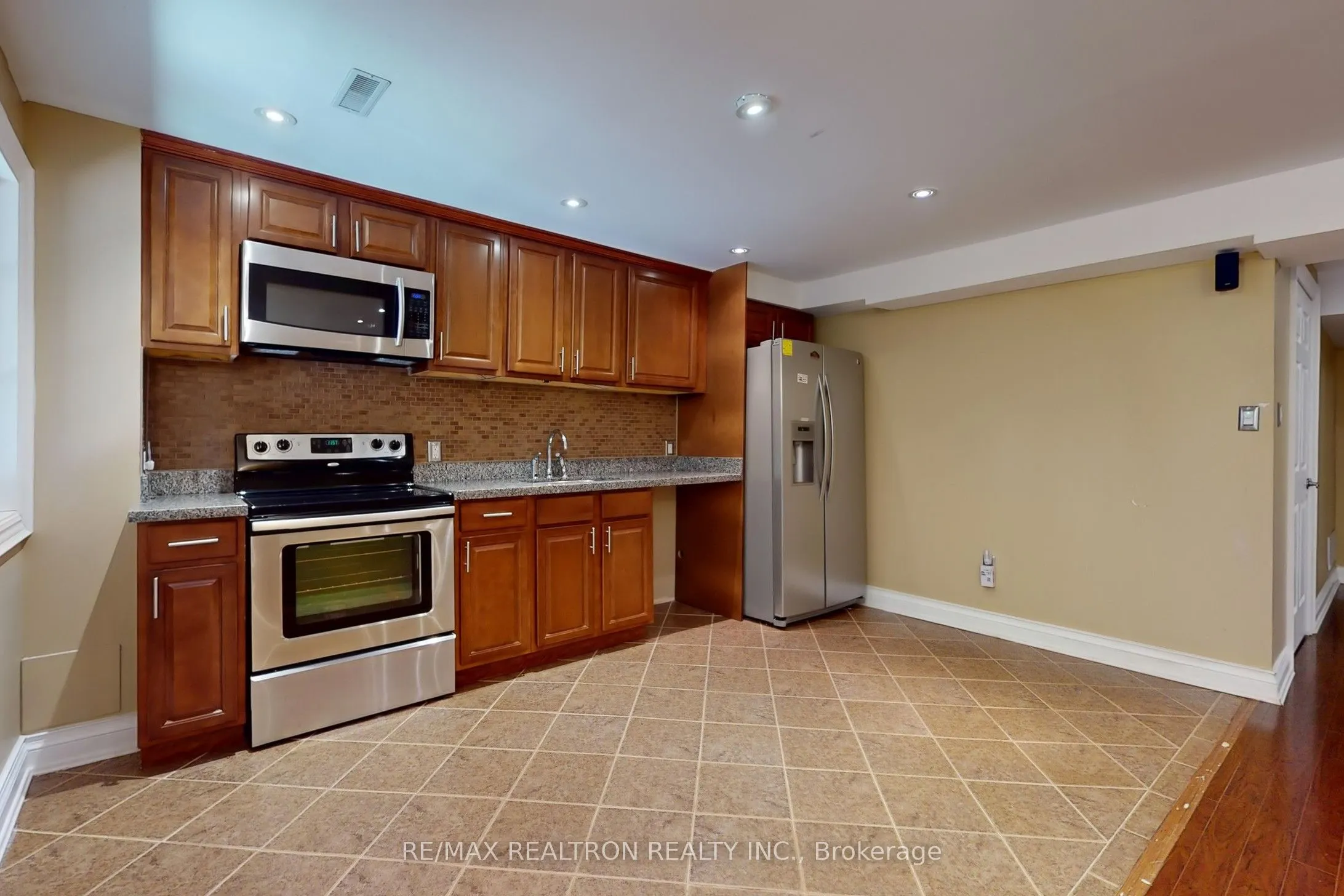 363 Maria Antonia Road