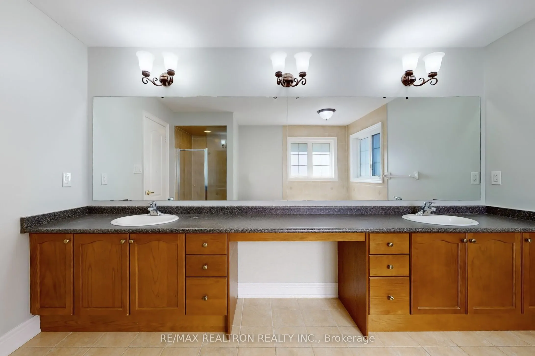 363 Maria Antonia Road