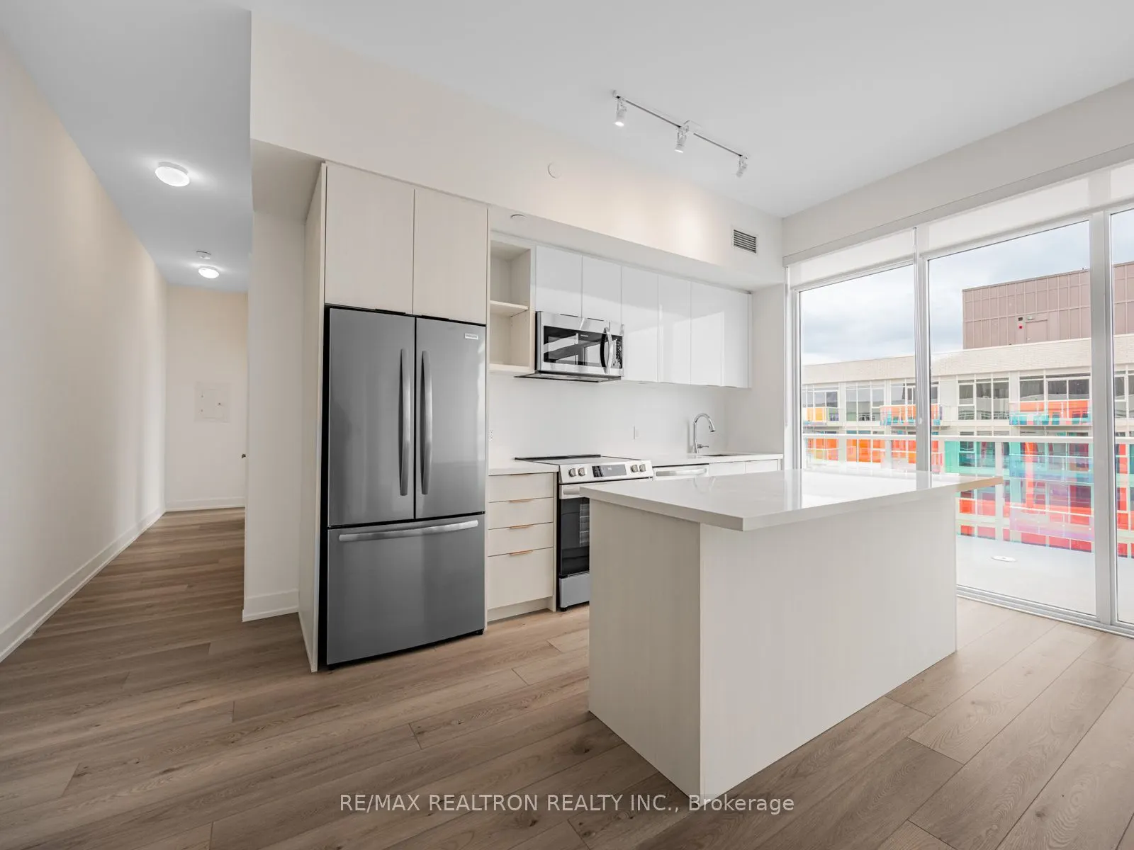 333 Sunseeker Avenue, #627