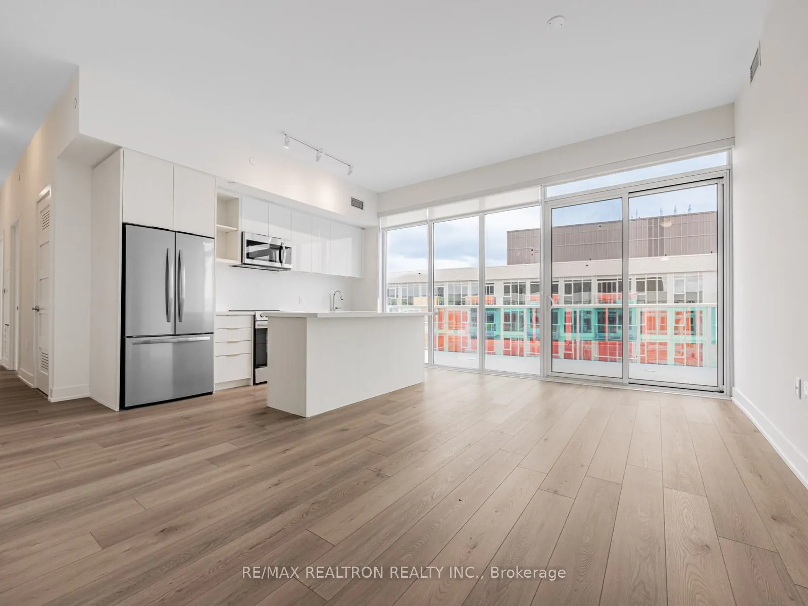 333 Sunseeker Avenue, #627