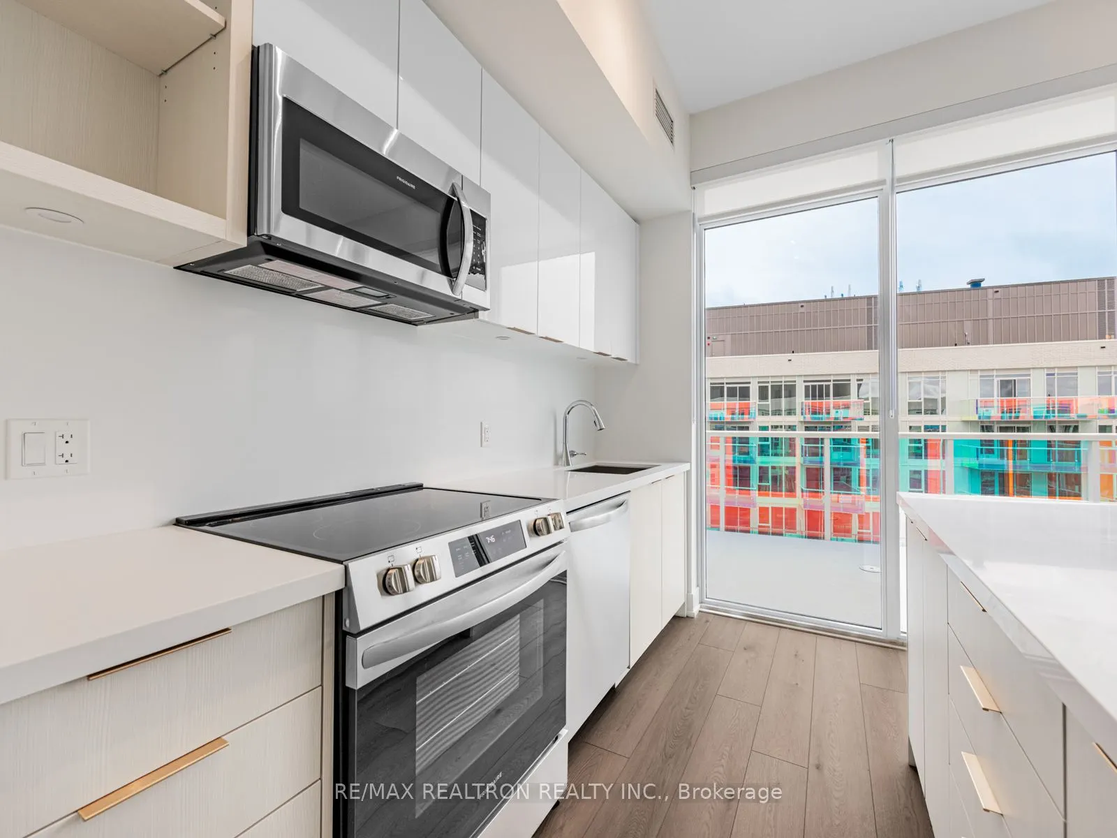 333 Sunseeker Avenue, #627