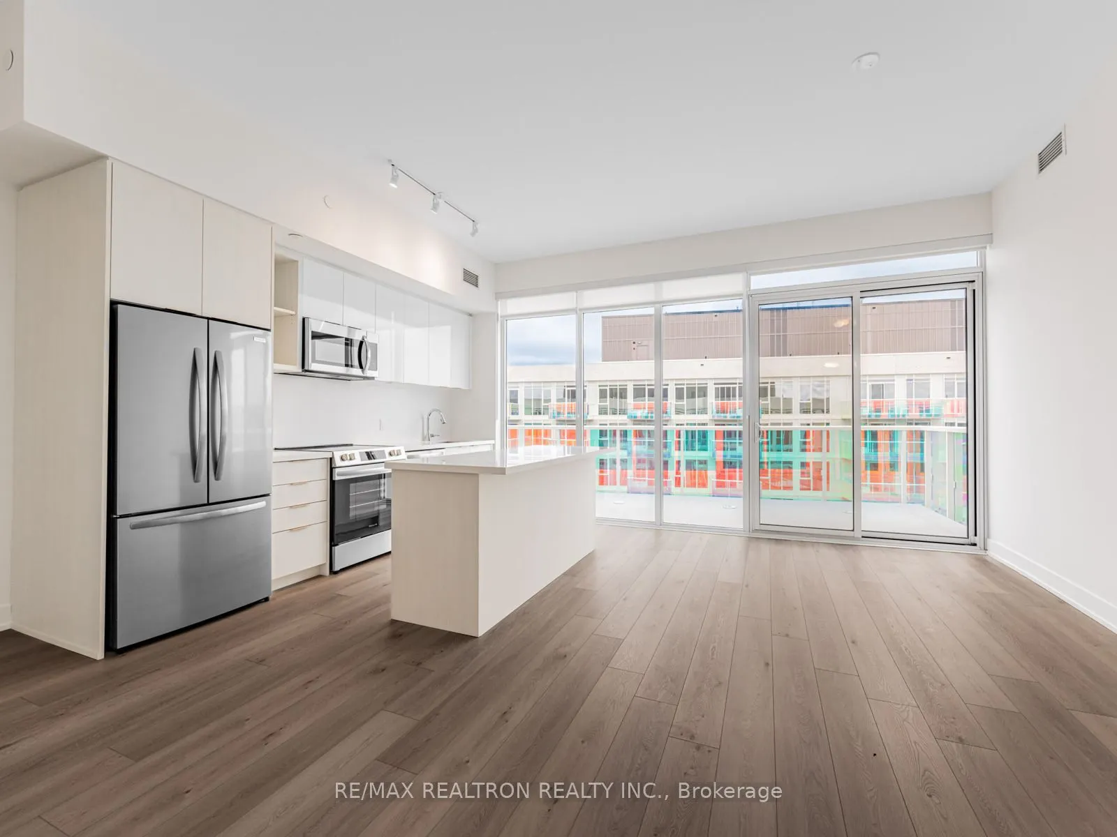 333 Sunseeker Avenue, #627