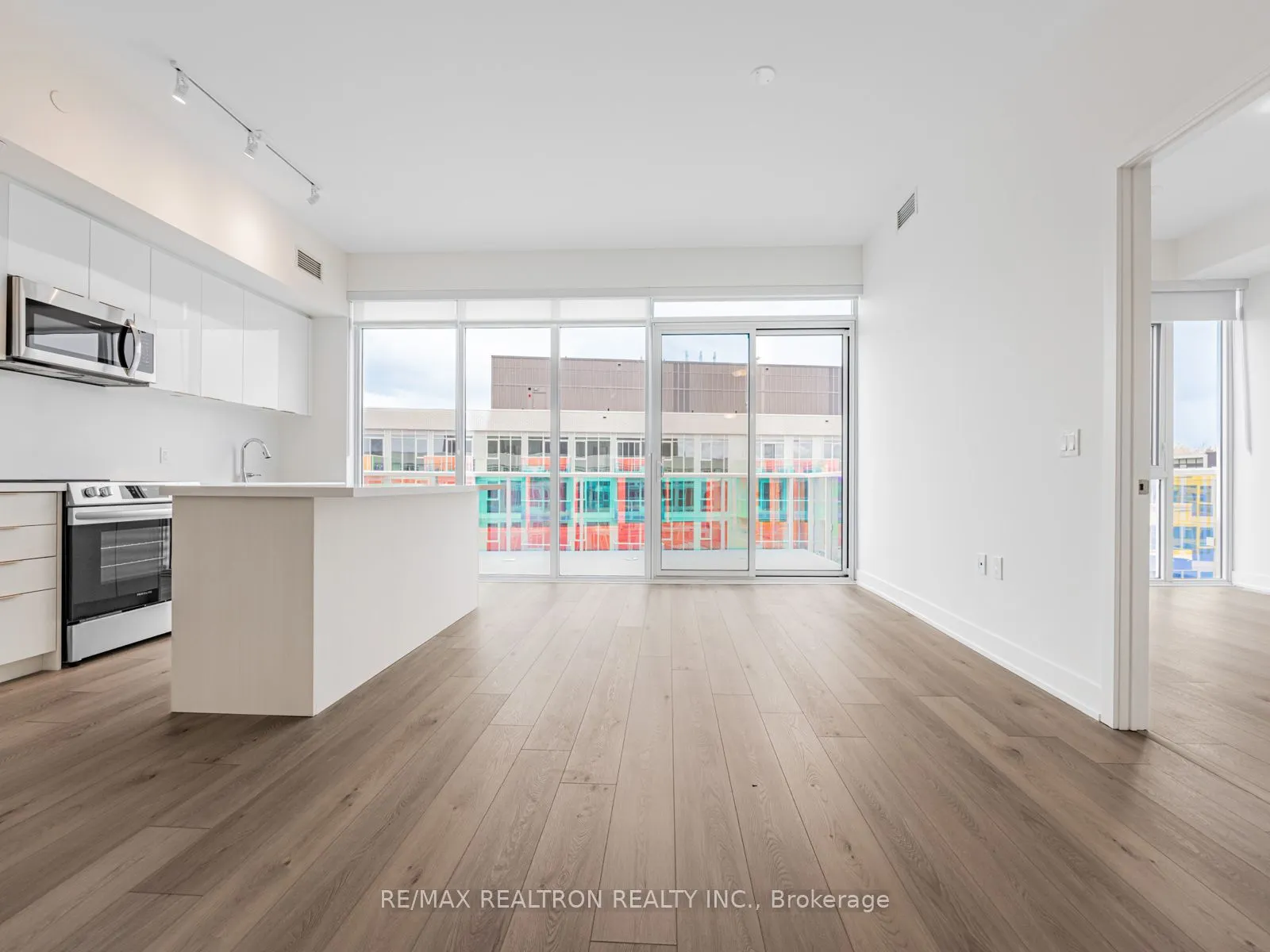 333 Sunseeker Avenue, #627