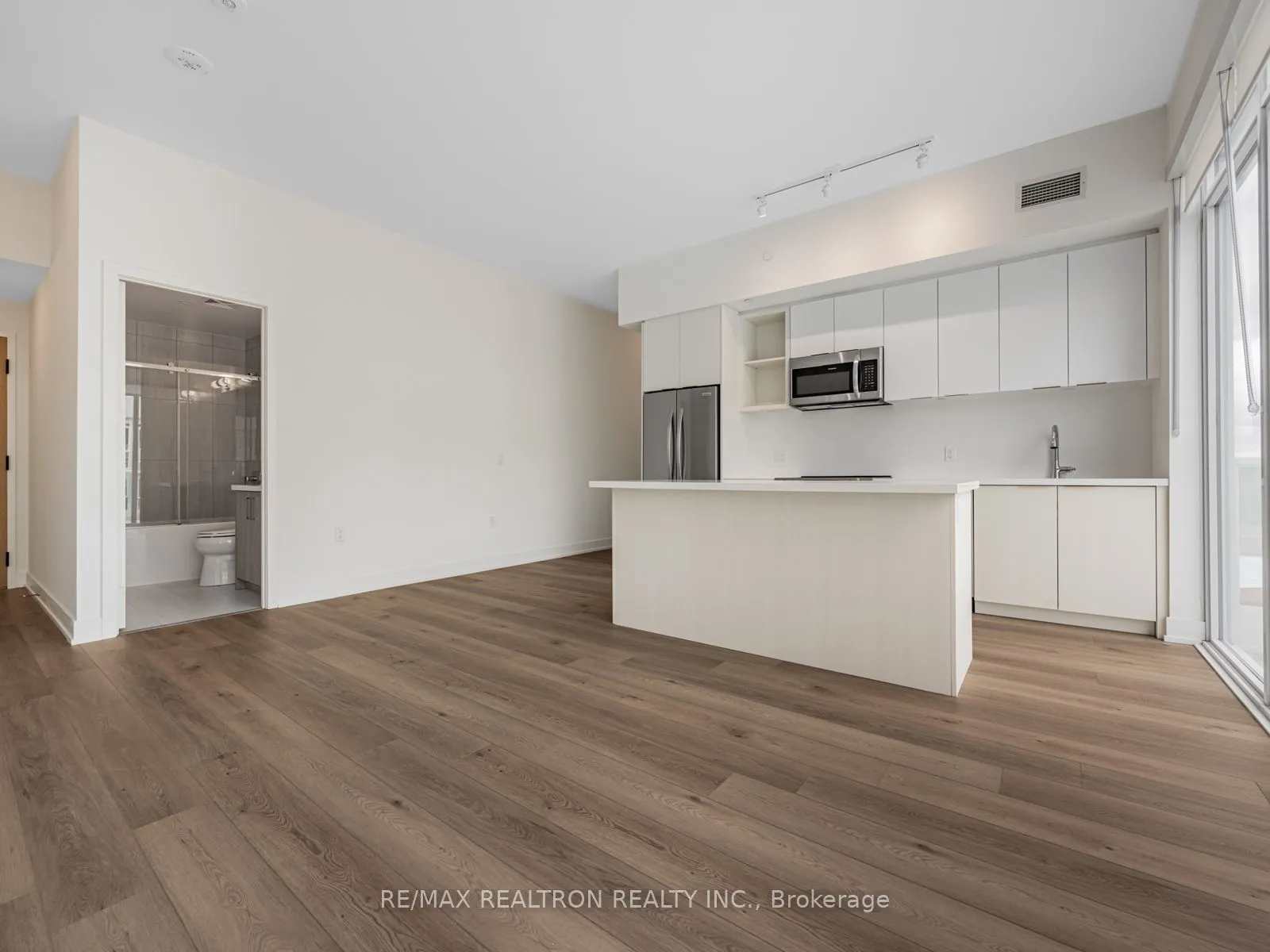 333 Sunseeker Avenue, #627