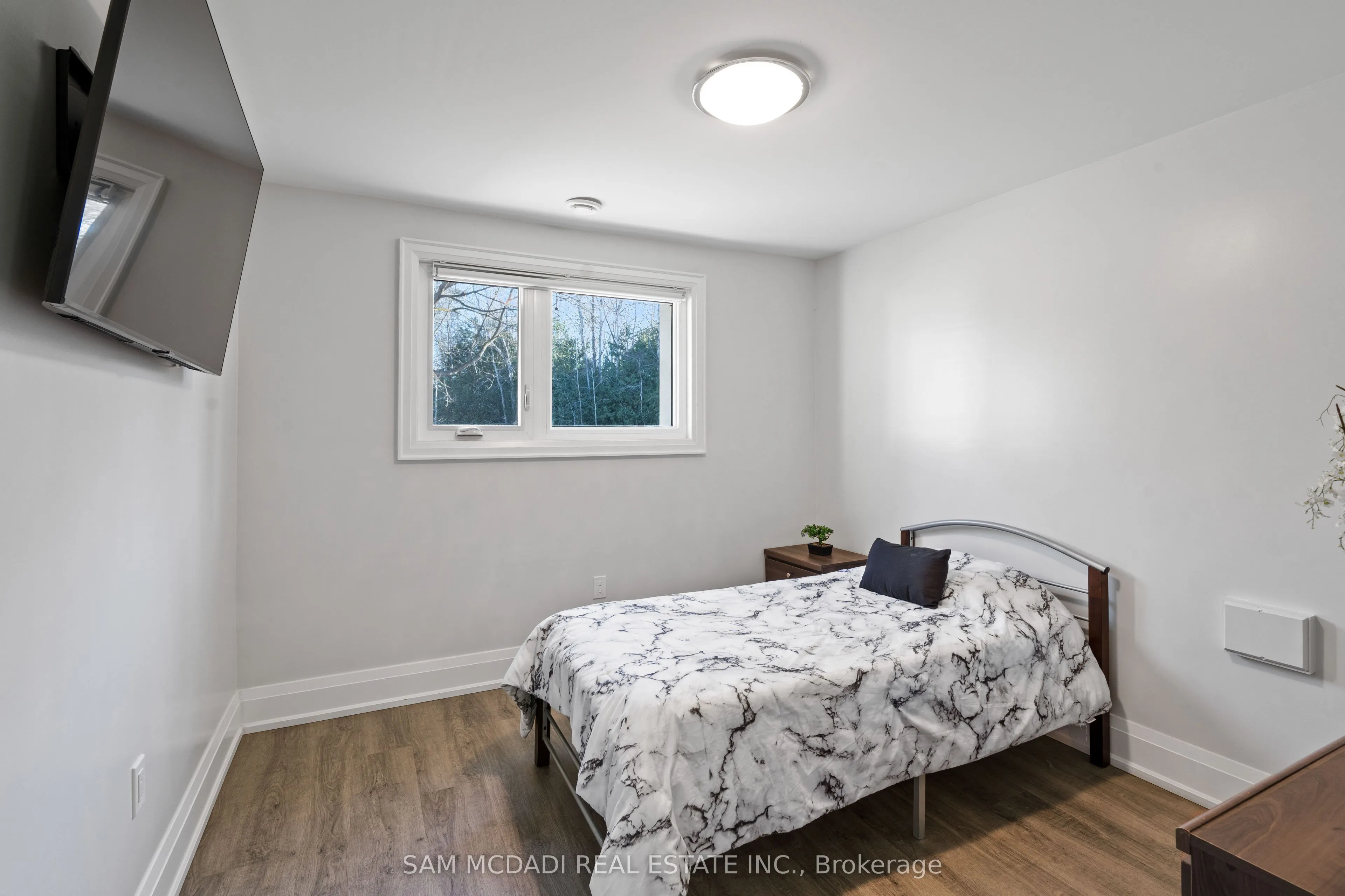 2993 Innisfil Beach Road