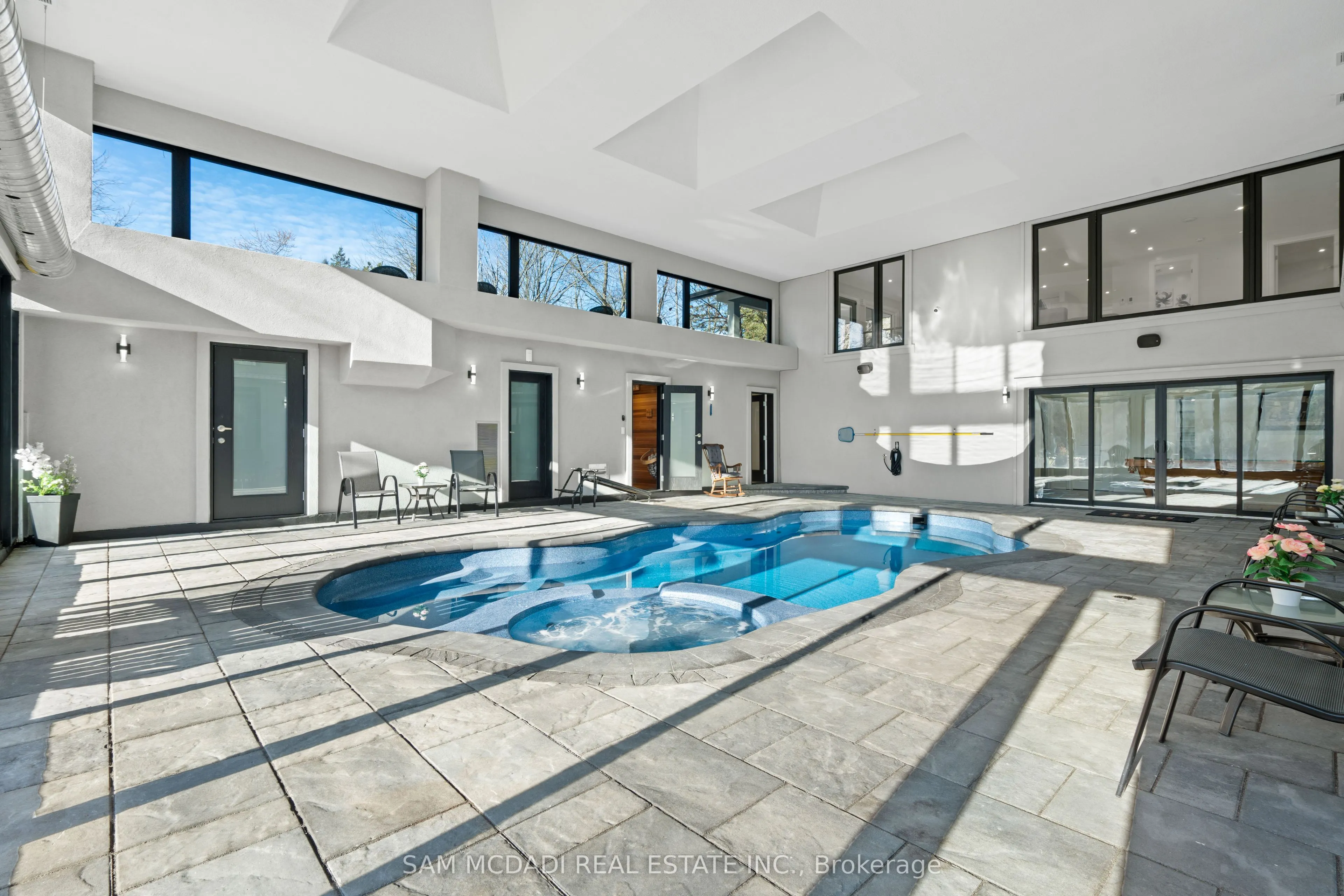 2993 Innisfil Beach Road