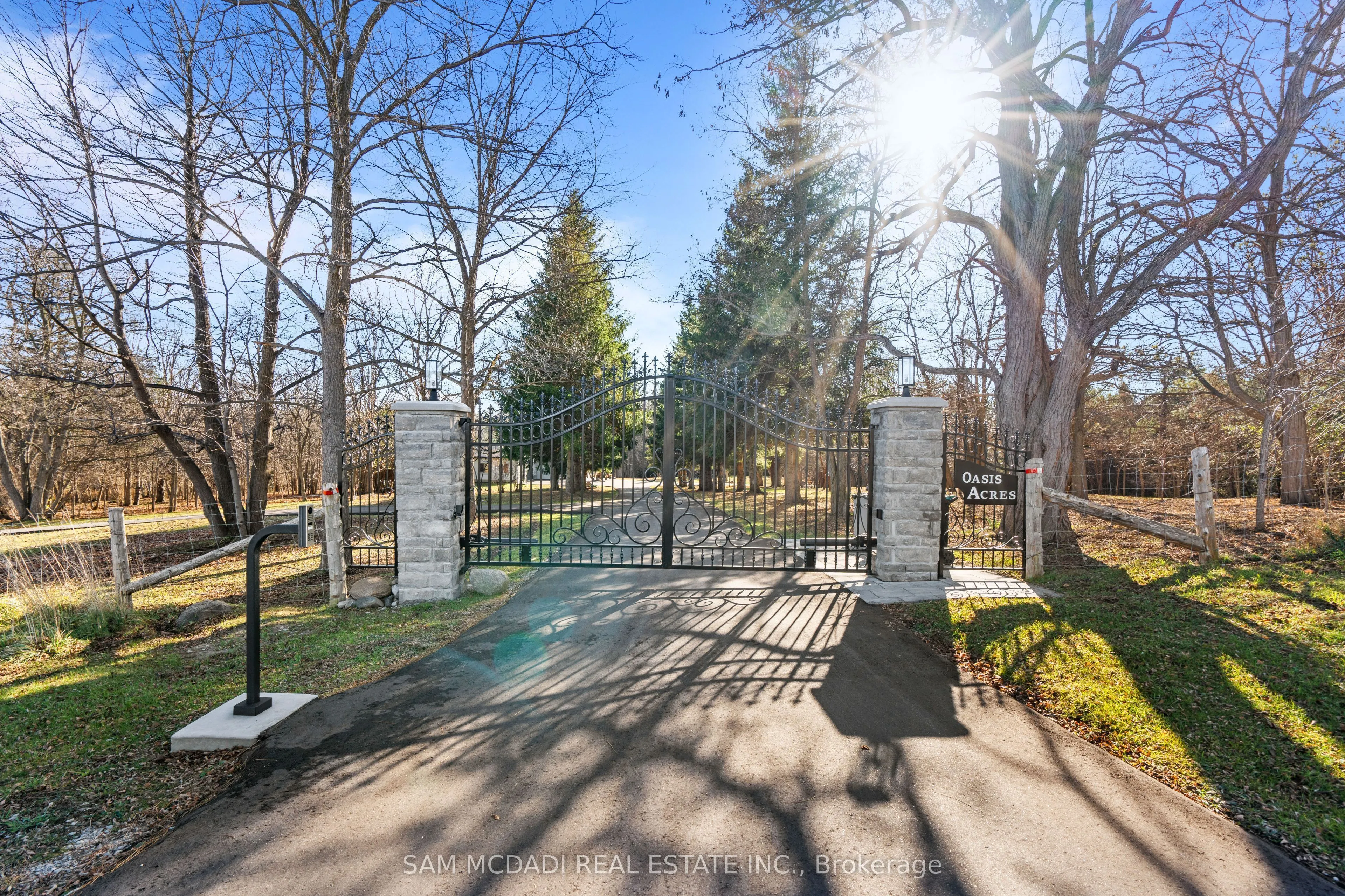 2993 Innisfil Beach Road