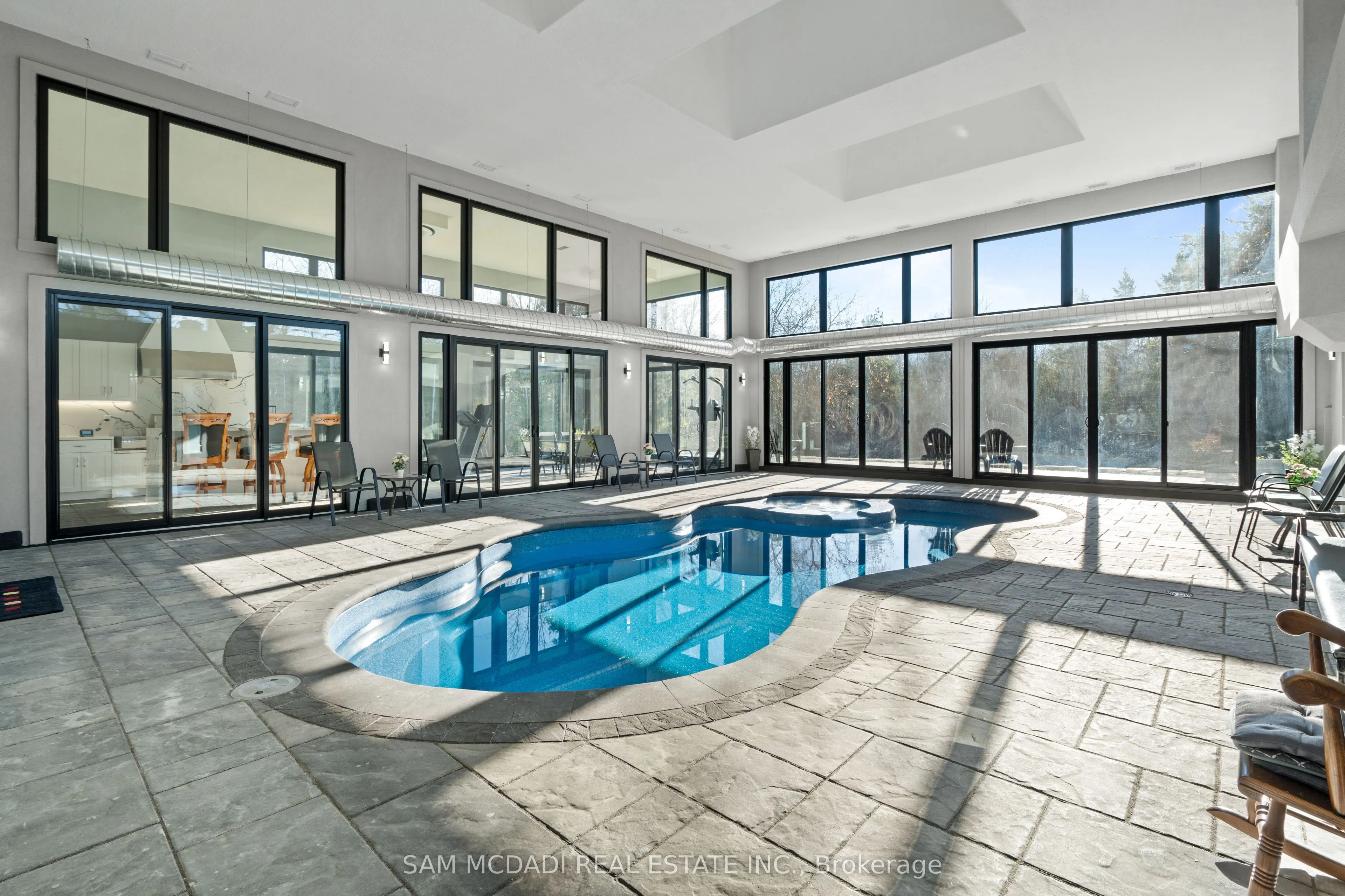 2993 Innisfil Beach Road