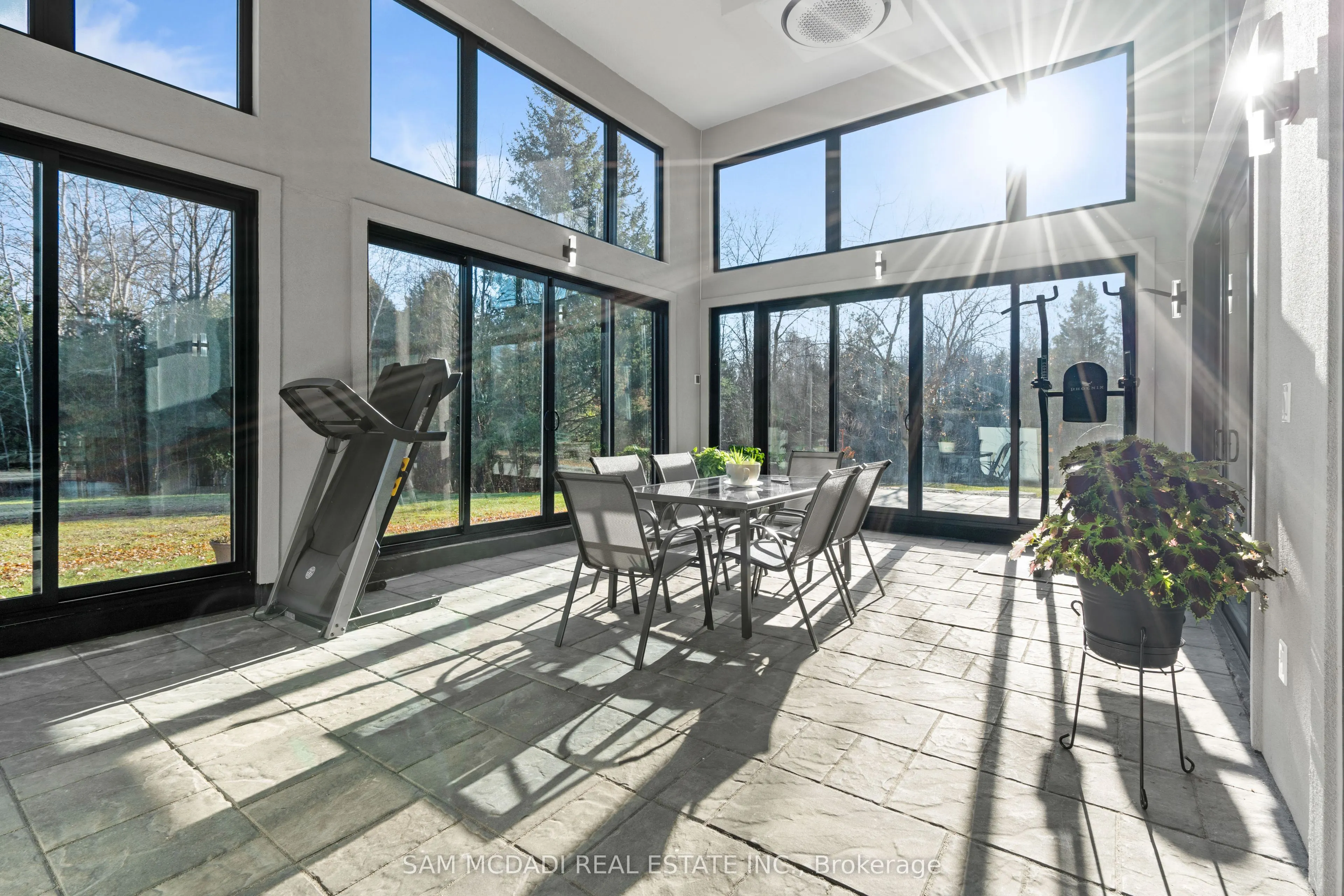 2993 Innisfil Beach Road