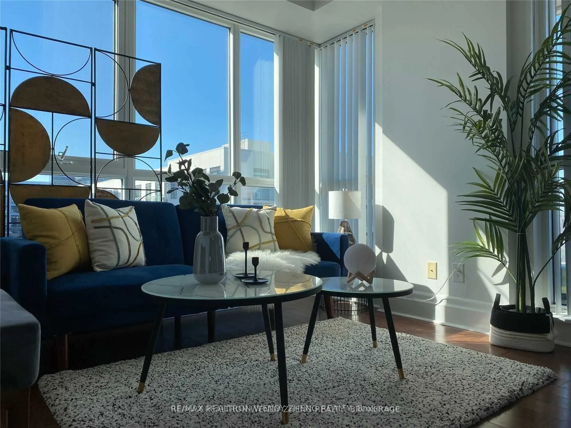 1 Upper Duke Crescent, #609