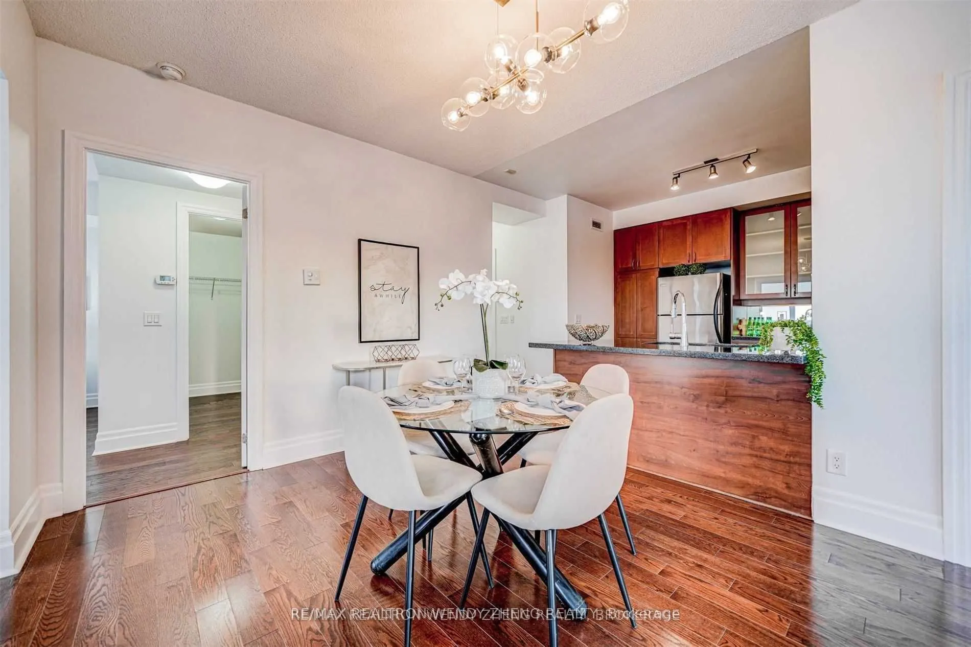 1 Upper Duke Crescent, #609