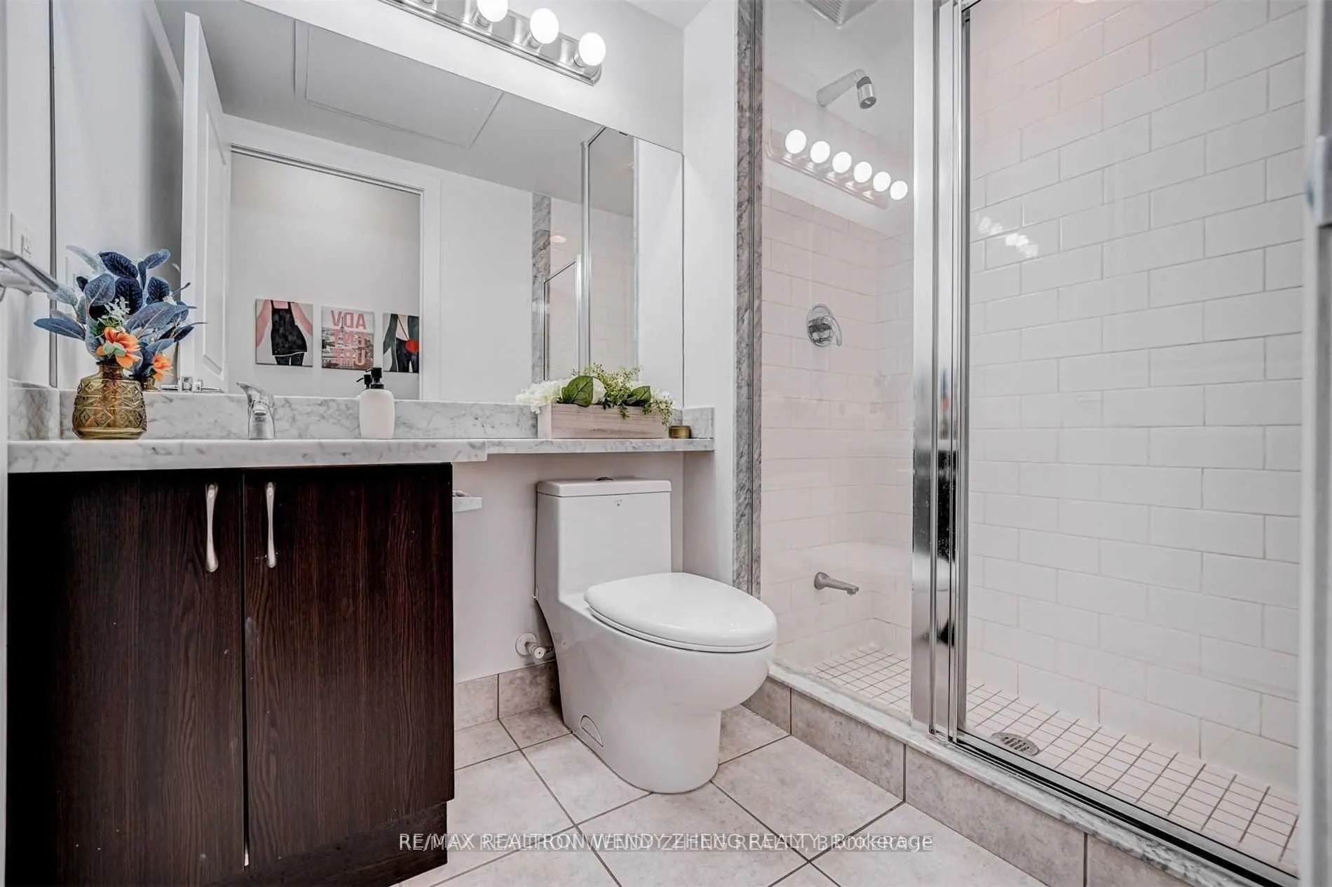 1 Upper Duke Crescent, #609