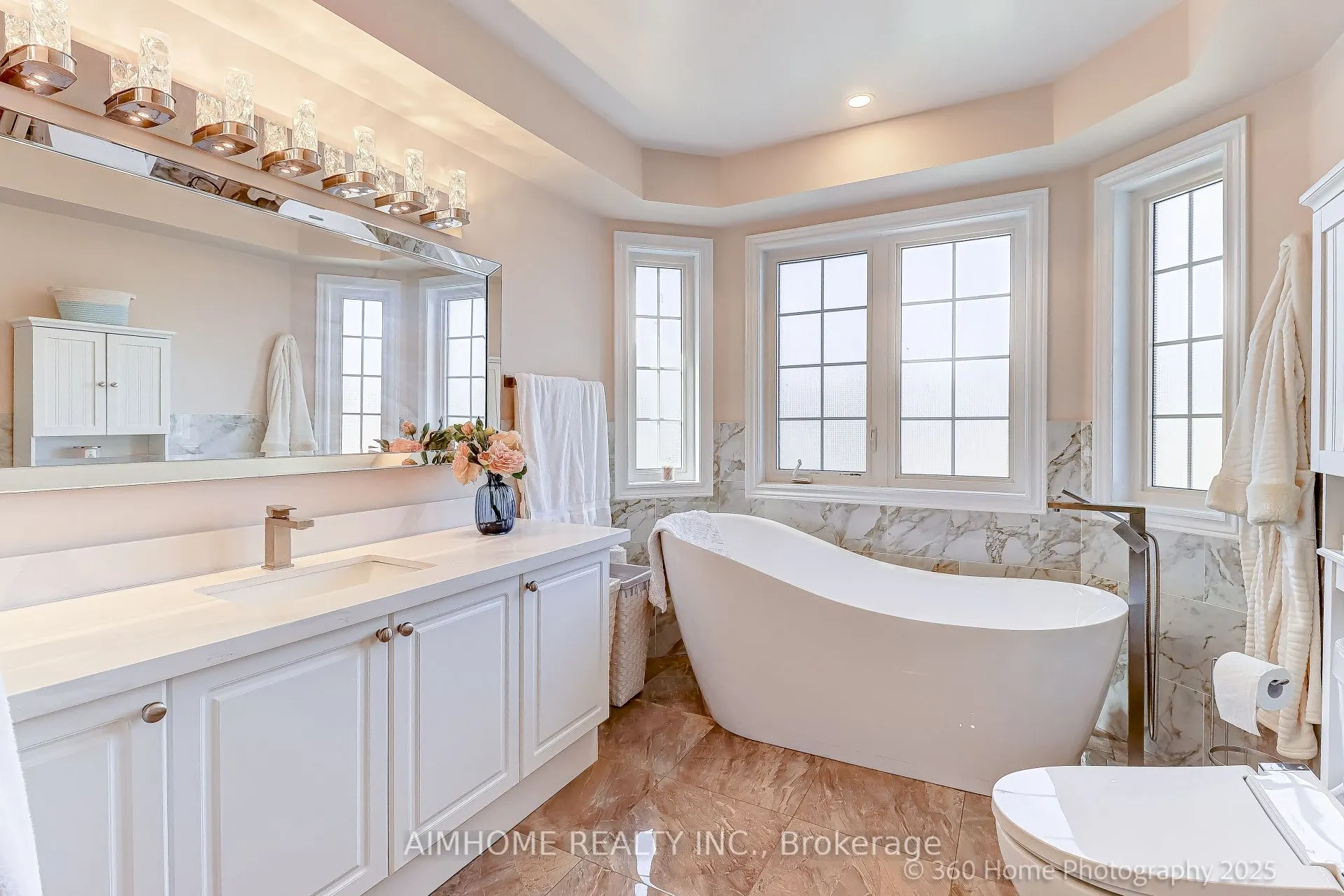 18 Saddlebrook Drive