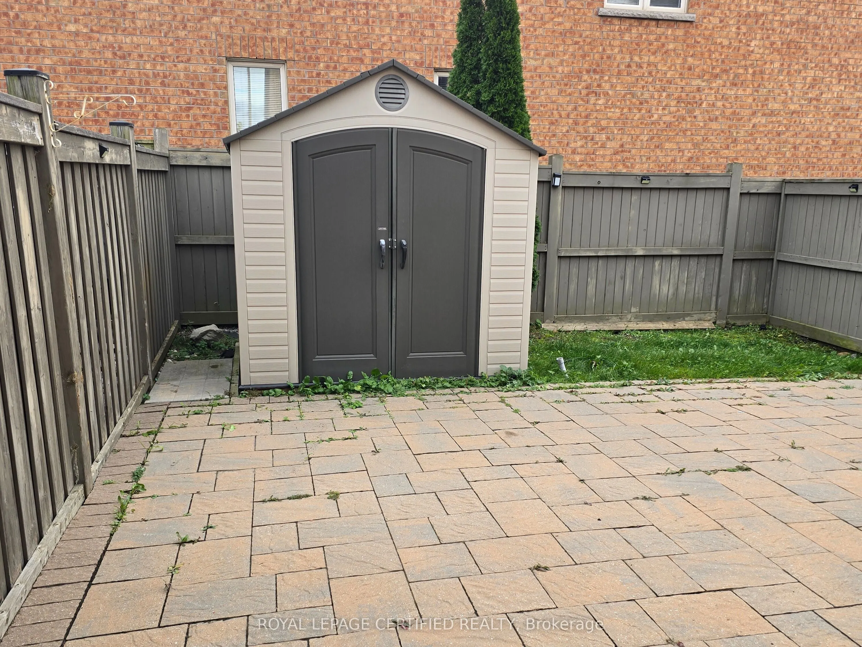 72 Black Maple Crescent, #Main & 2nd Floor