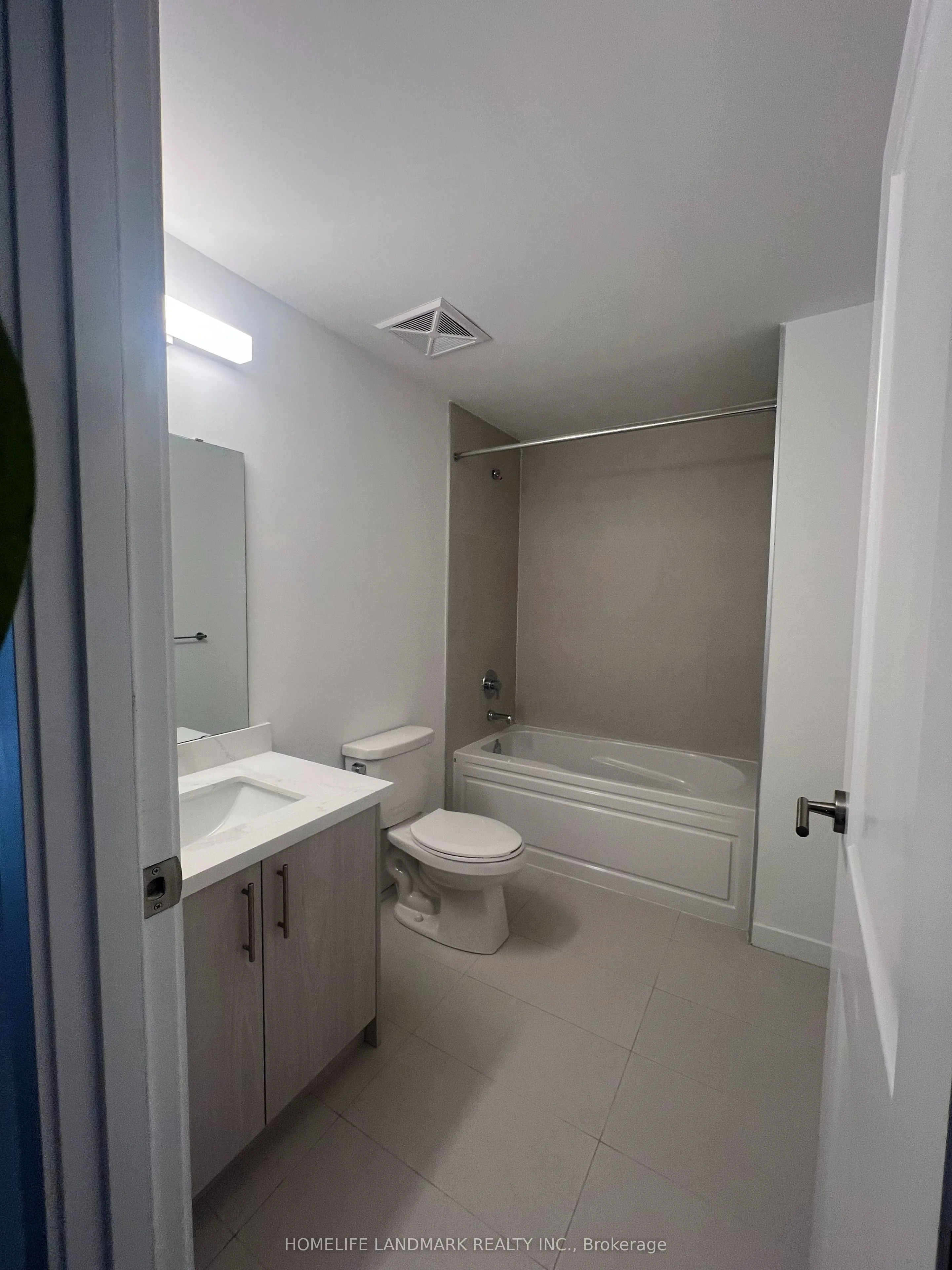 117 Marydale Avenue, #19