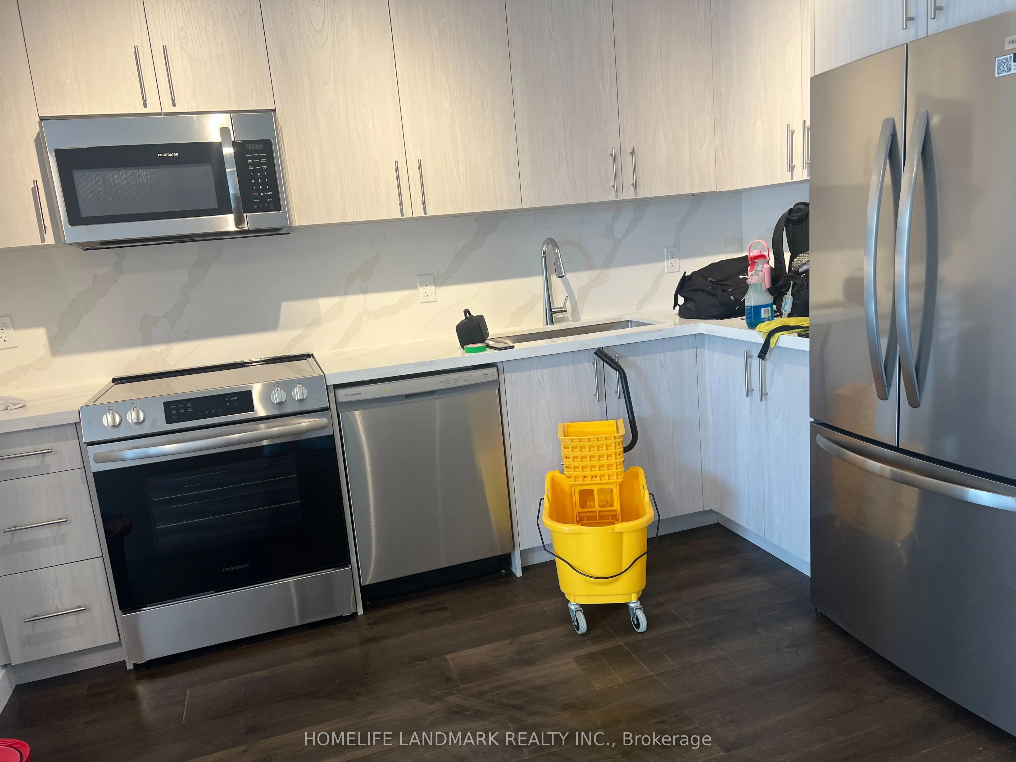 117 Marydale Avenue, #19