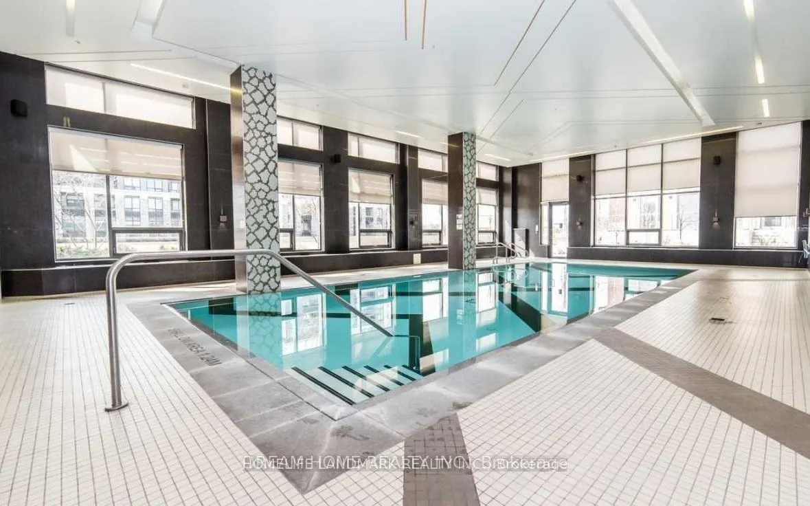 28 Uptown Drive, #726