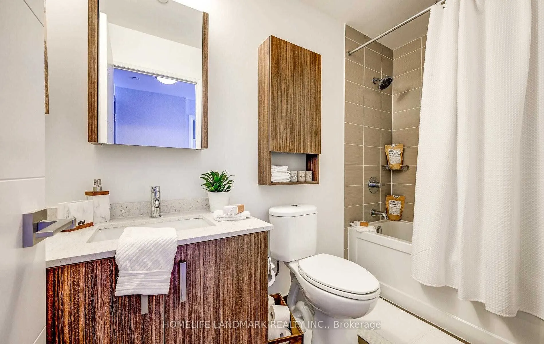 28 Uptown Drive, #726