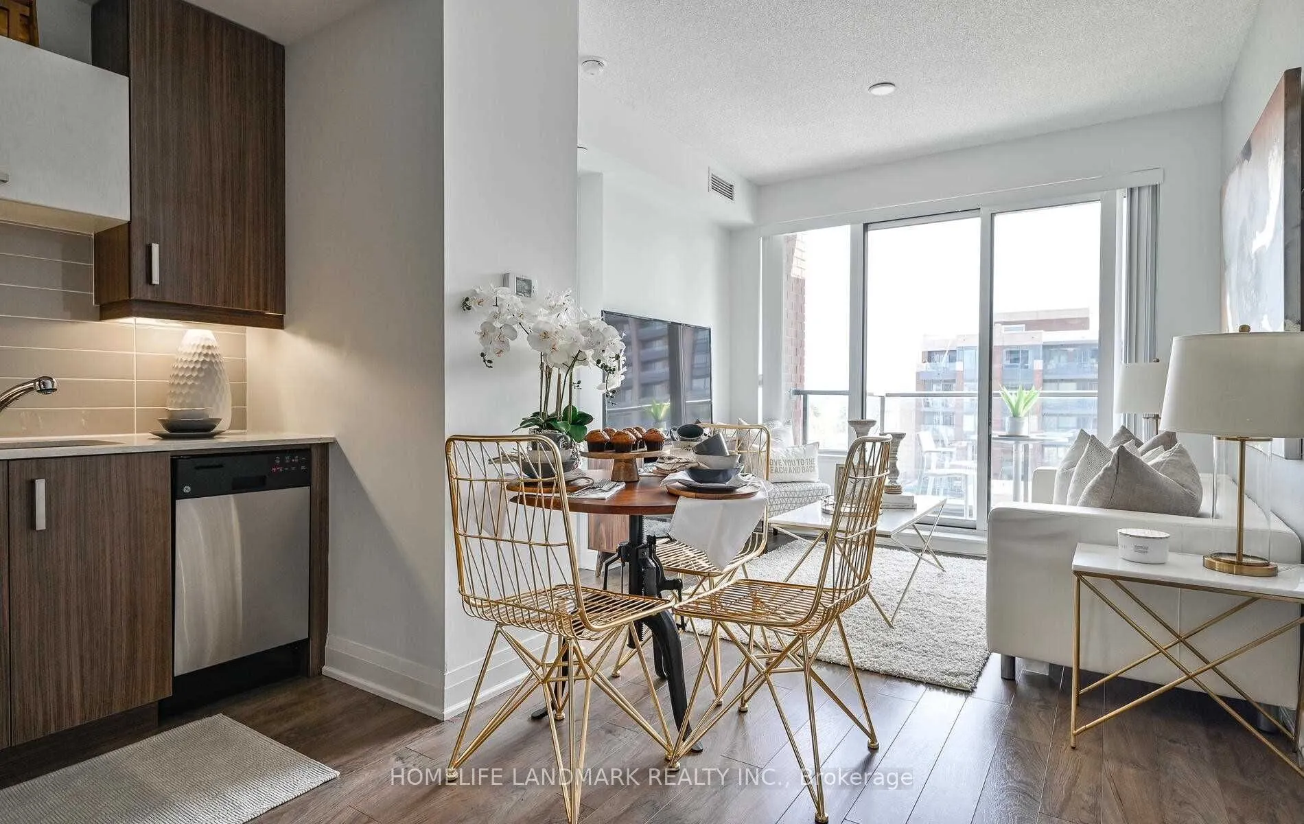 28 Uptown Drive, #726