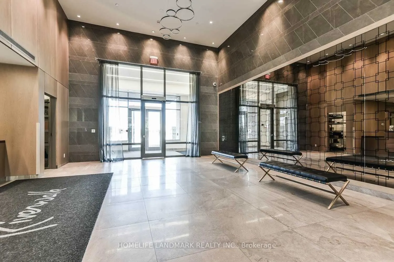 28 Uptown Drive, #726