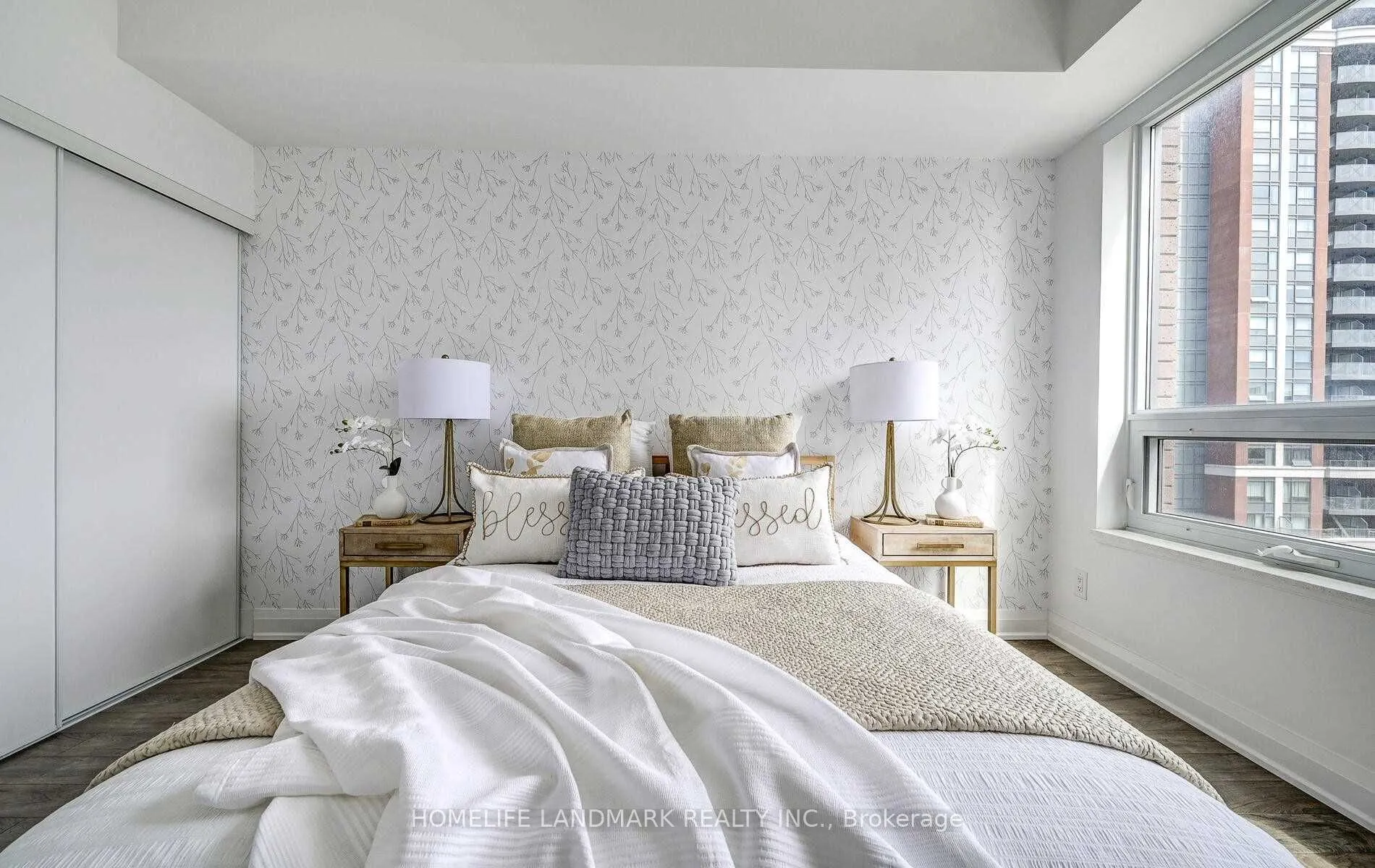 28 Uptown Drive, #726