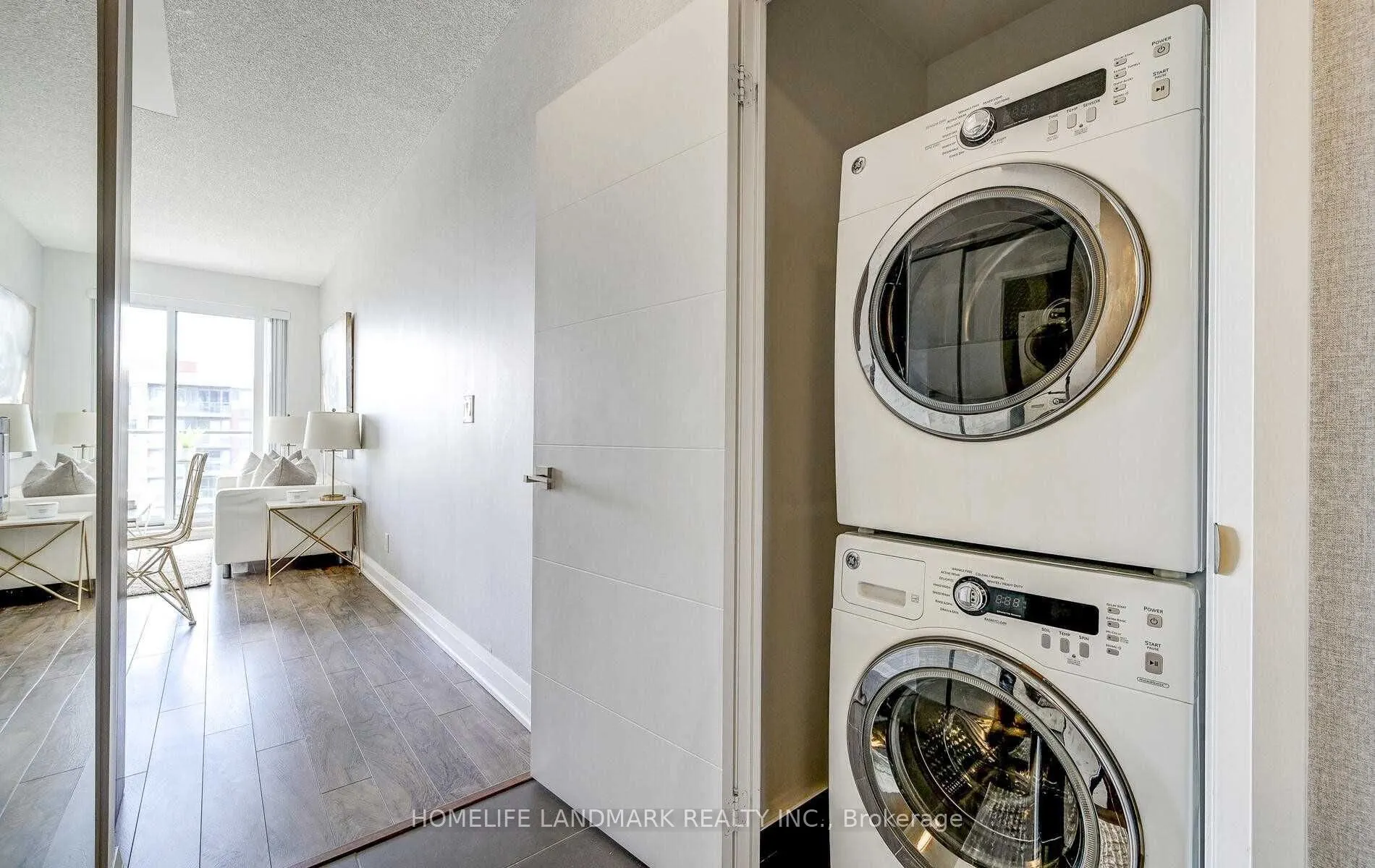 28 Uptown Drive, #726