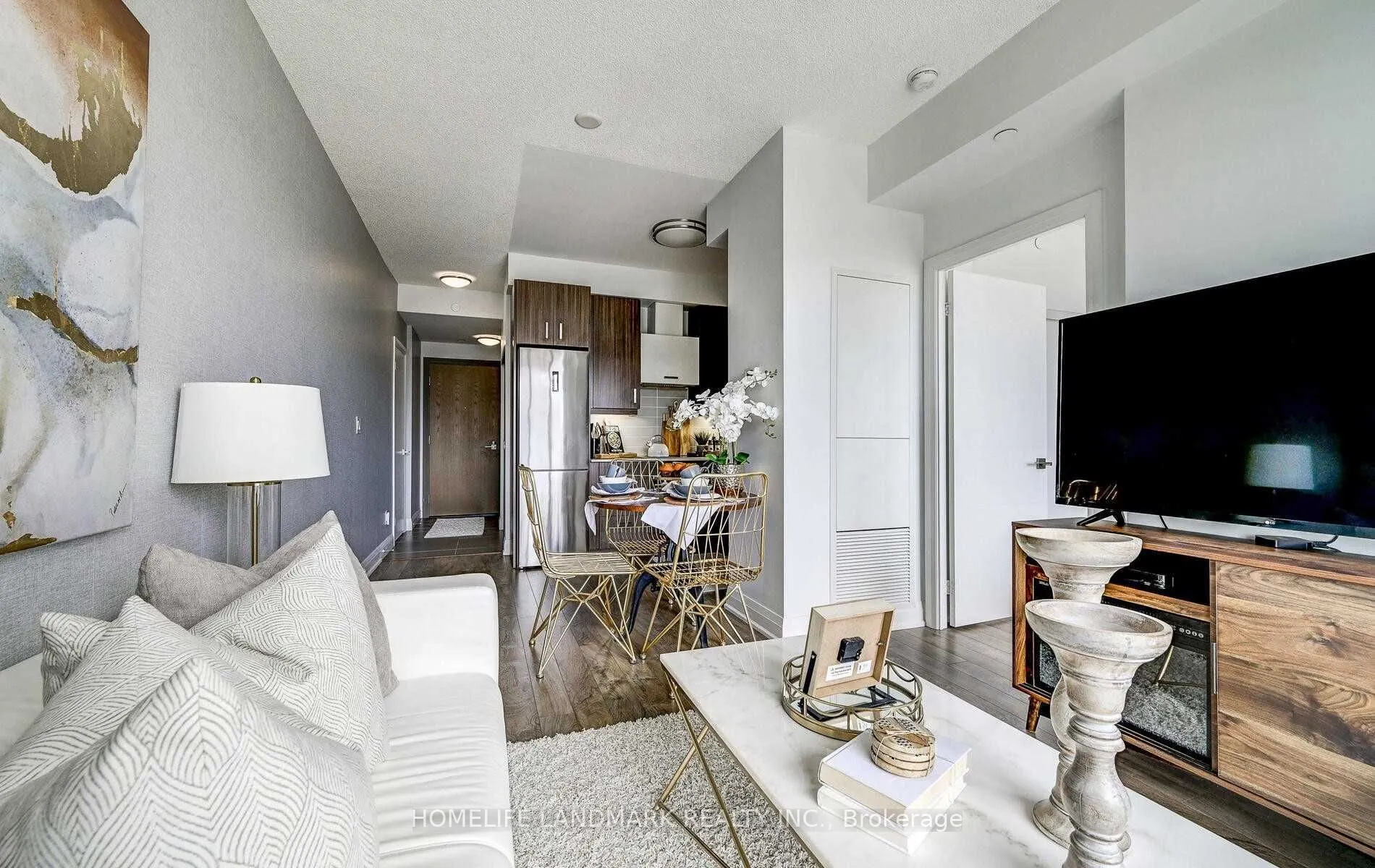 28 Uptown Drive, #726