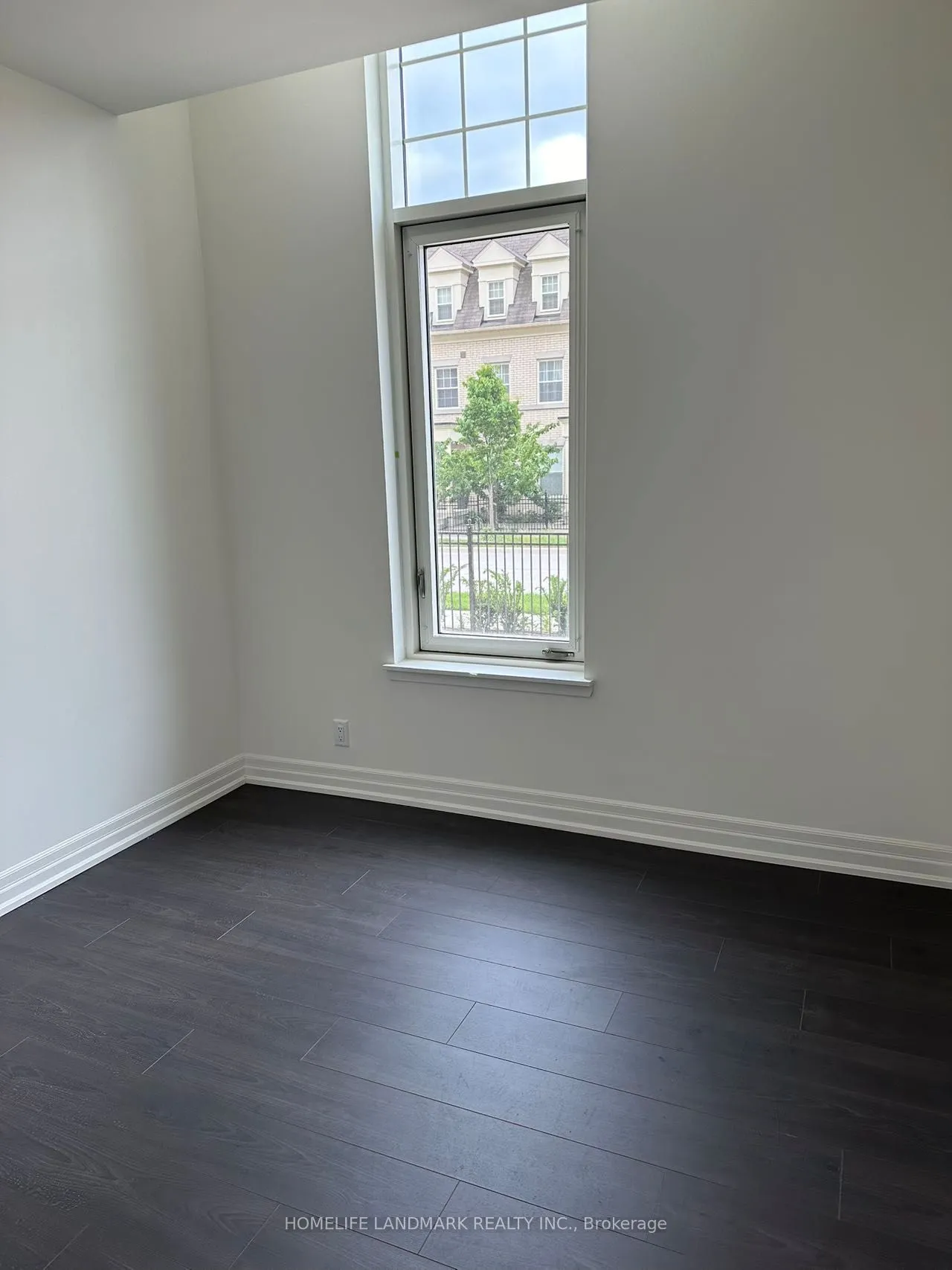 101 Cathedral High Street, #106