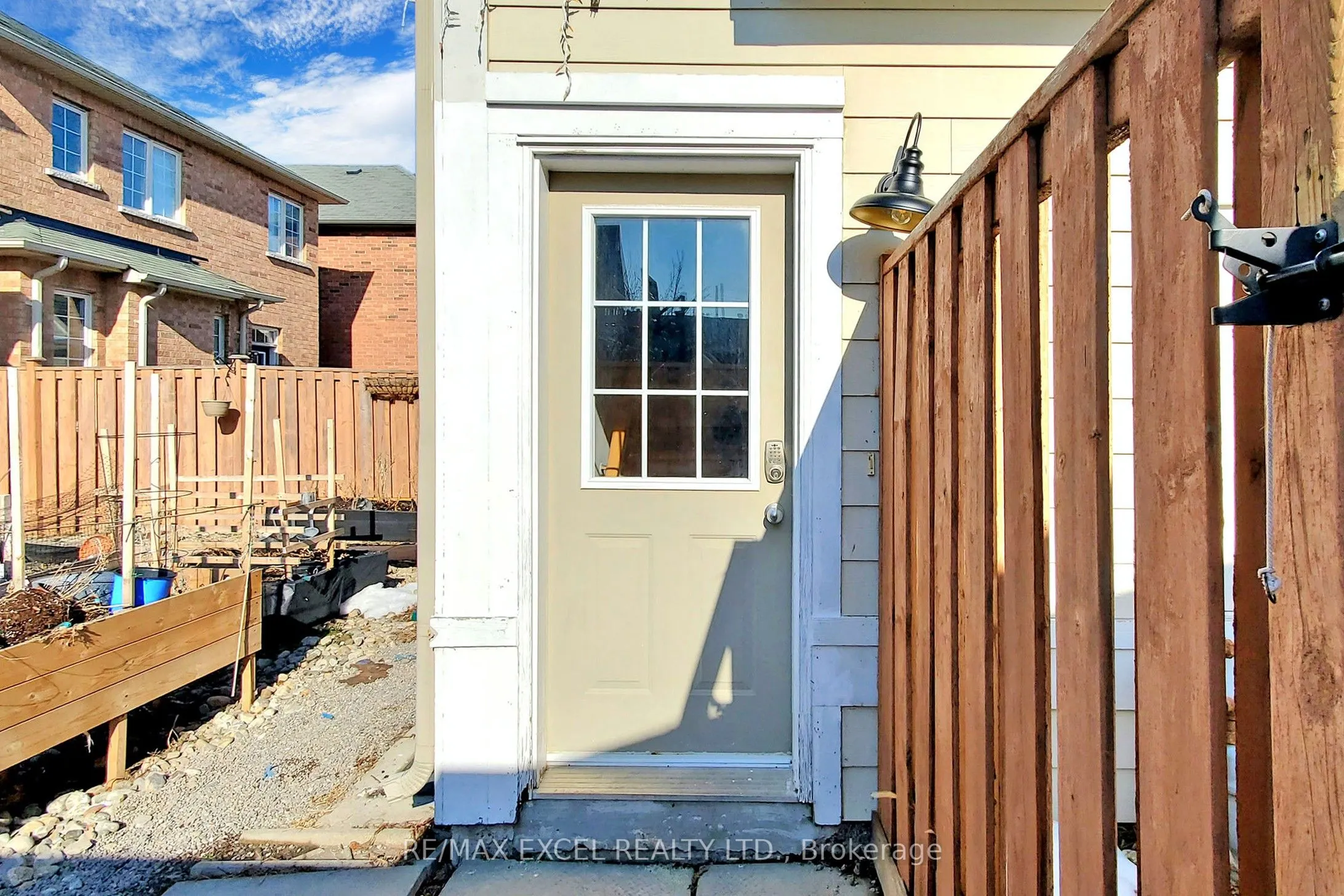 525 Country Glen Road, #Coach