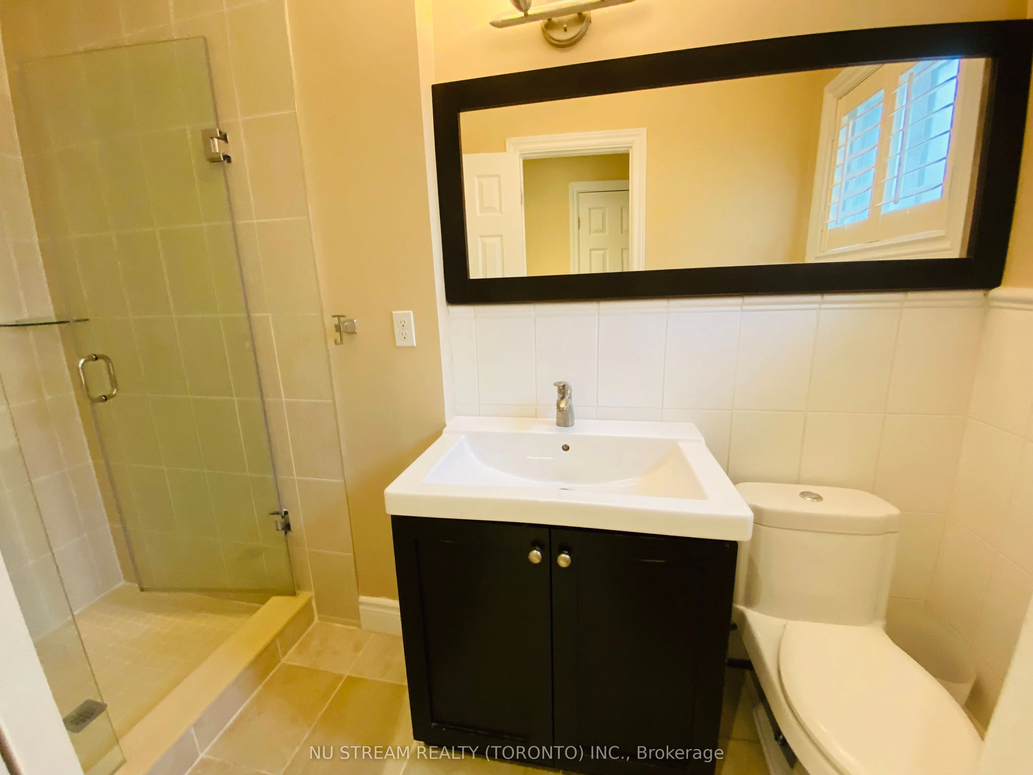 10 Southdale Drive, #Basmt