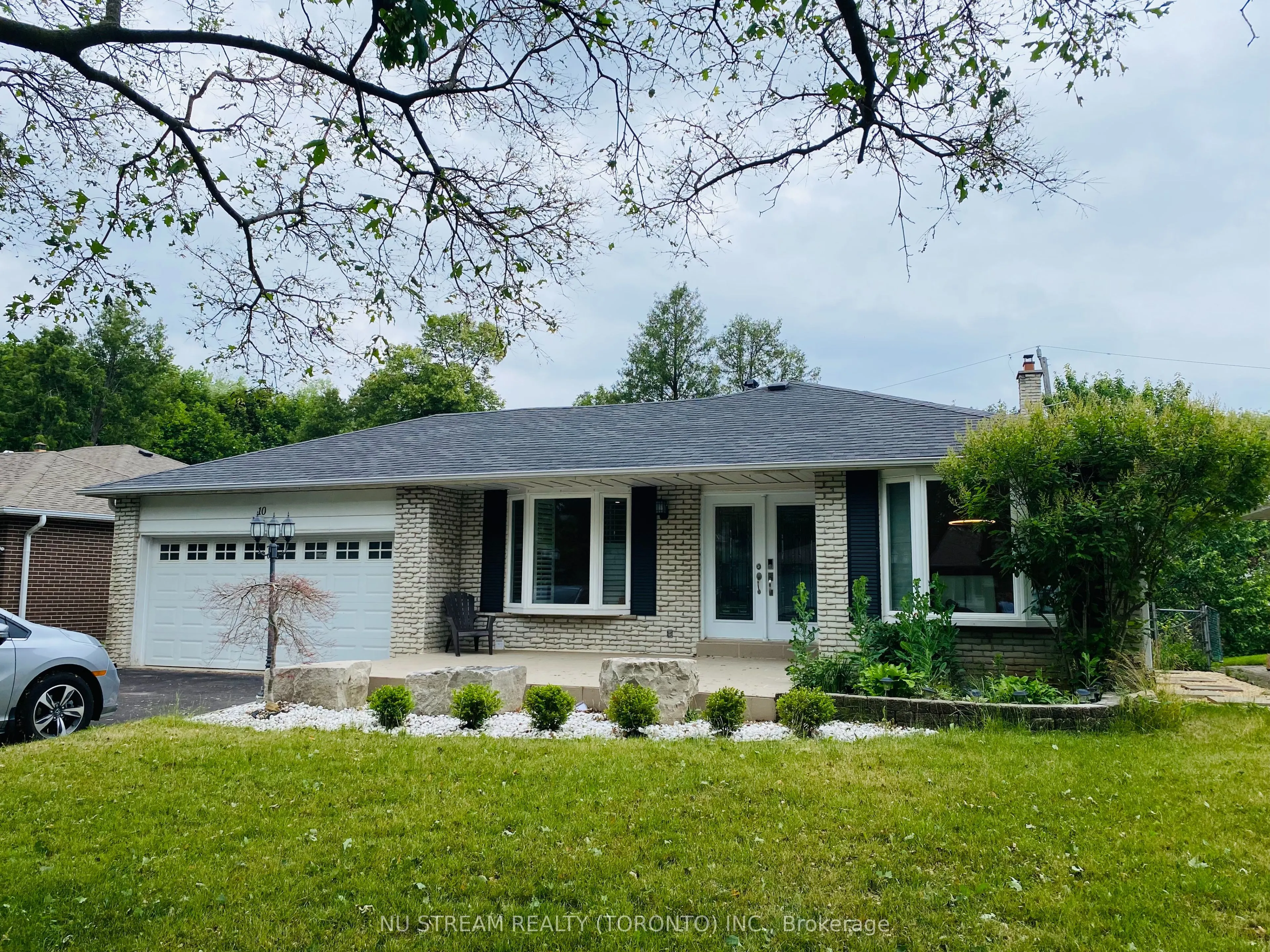 10 Southdale Drive, #Basmt