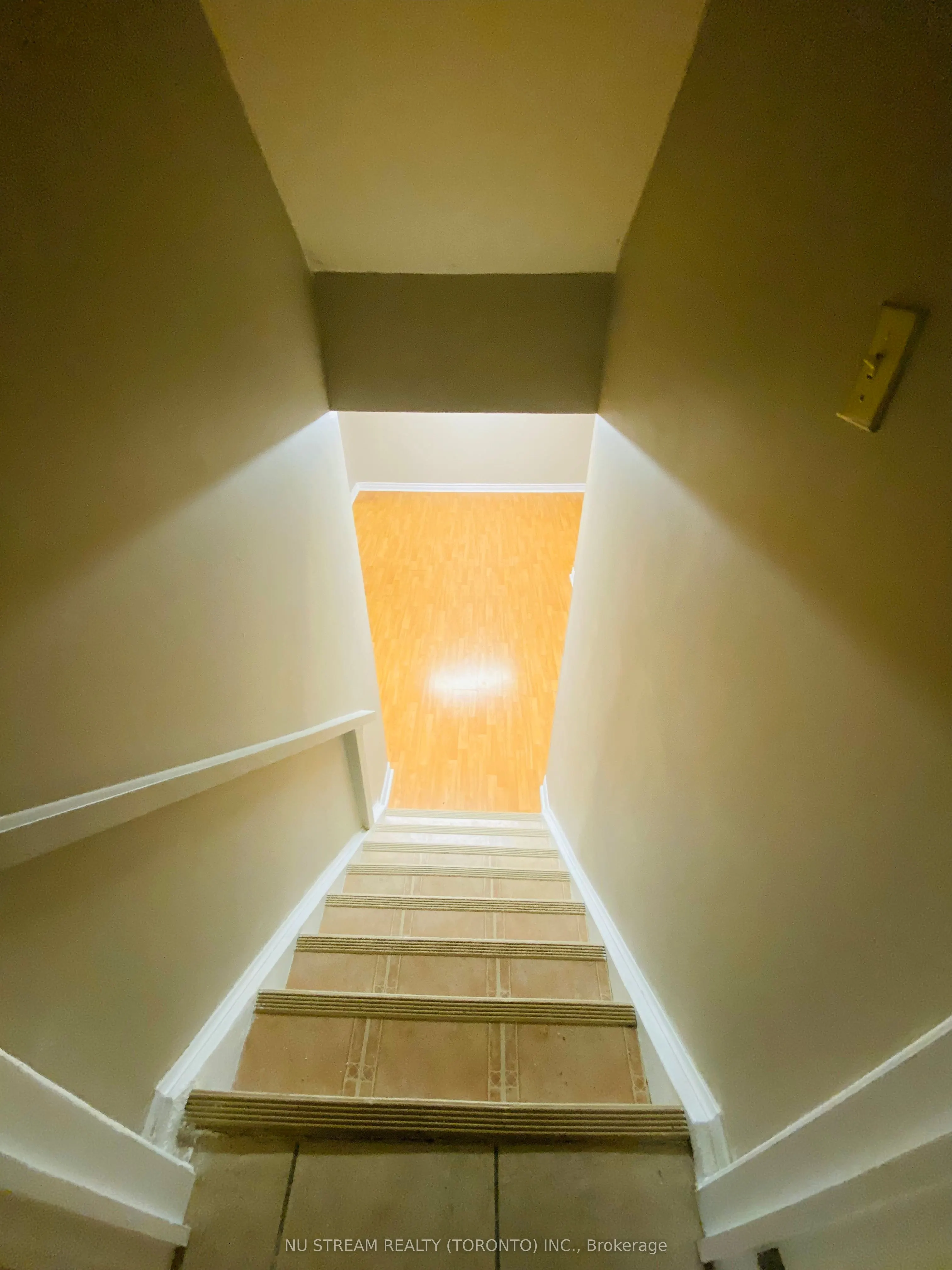 10 Southdale Drive, #Basmt