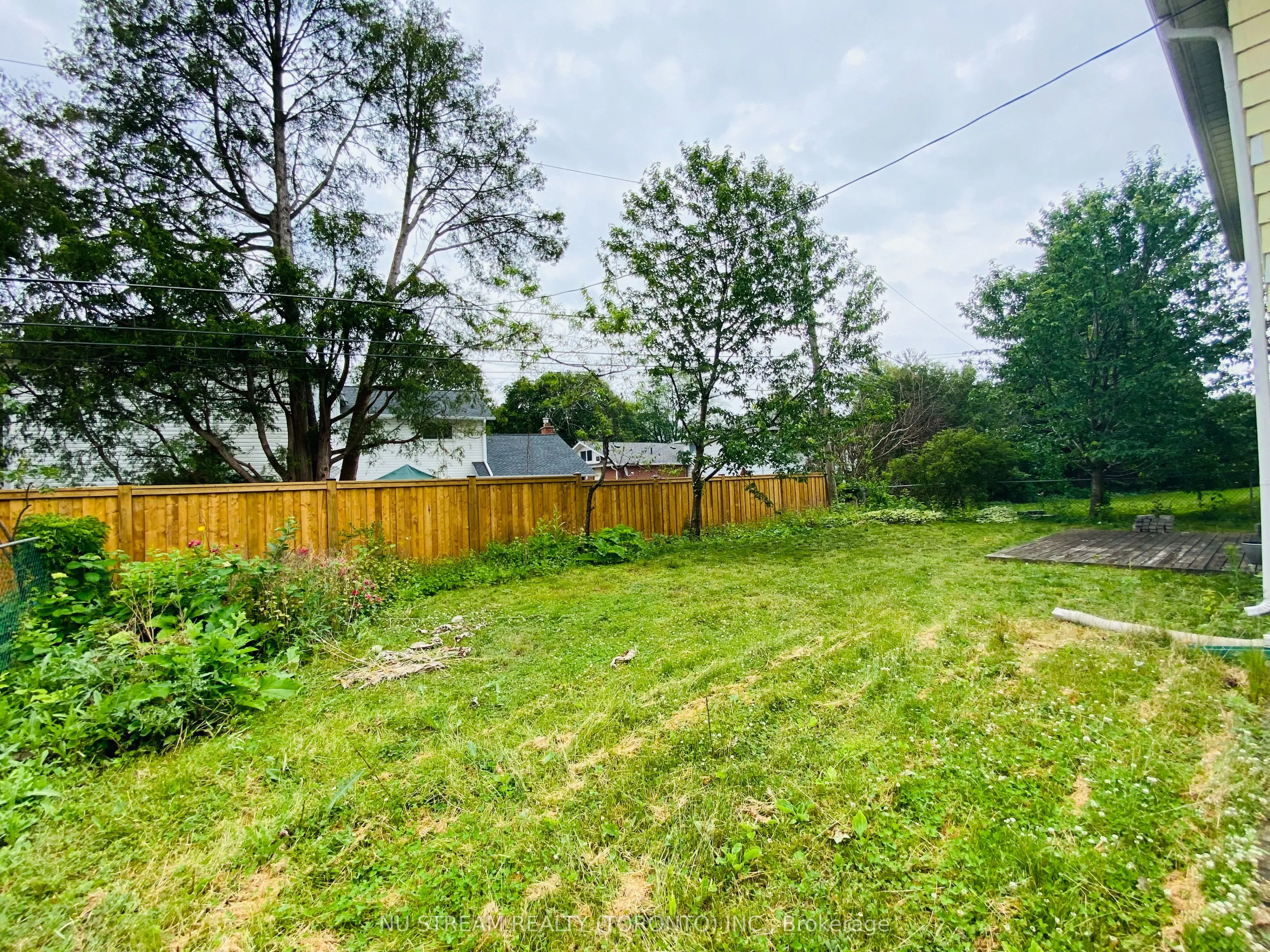 10 Southdale Drive, #Basmt