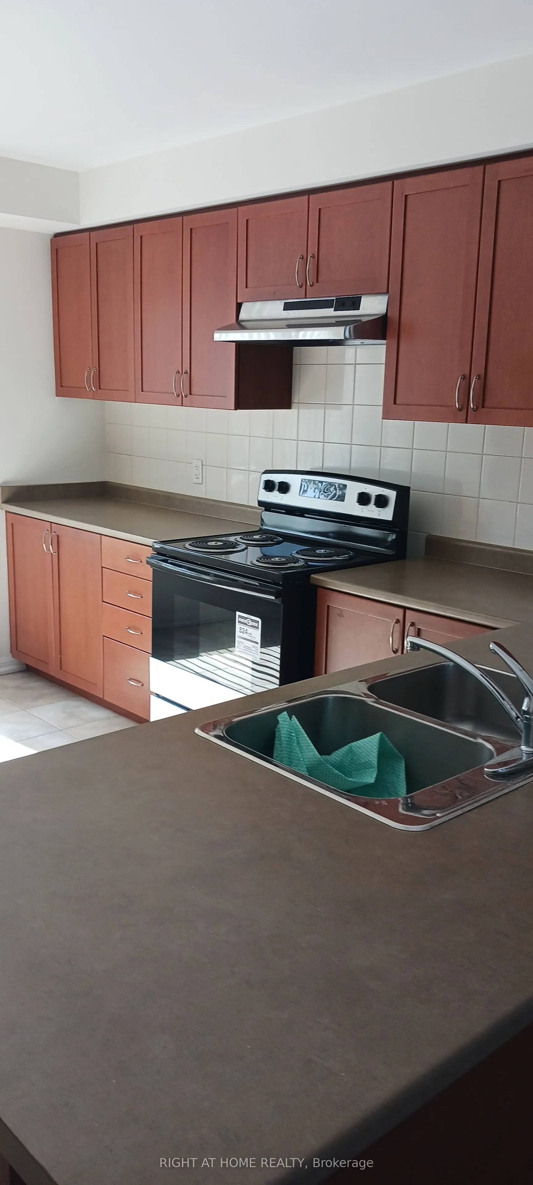 67 Burton Howard Drive N, #18