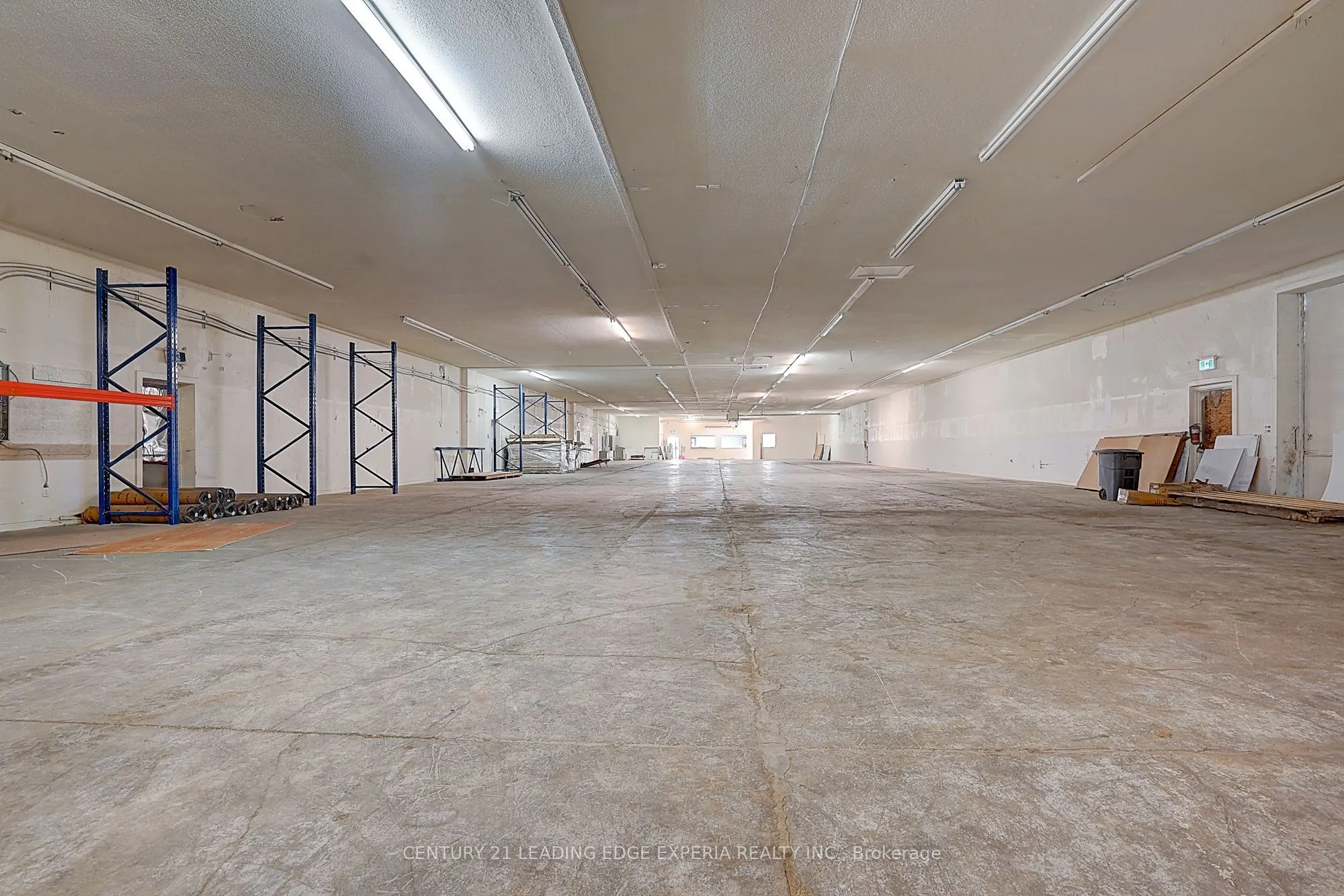 20091 Woodbine Avenue