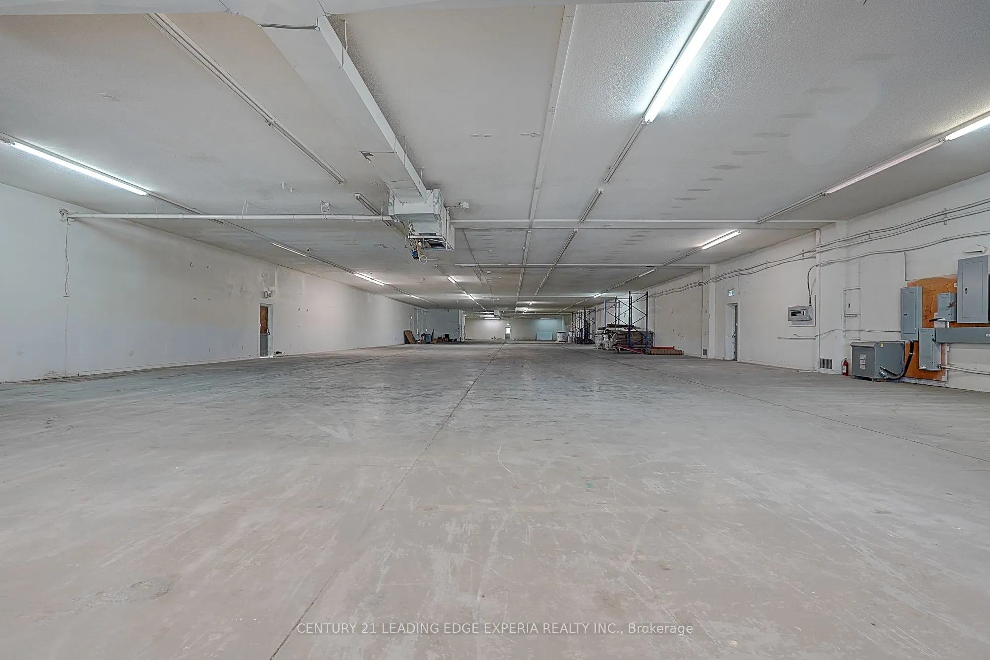 20091 Woodbine Avenue