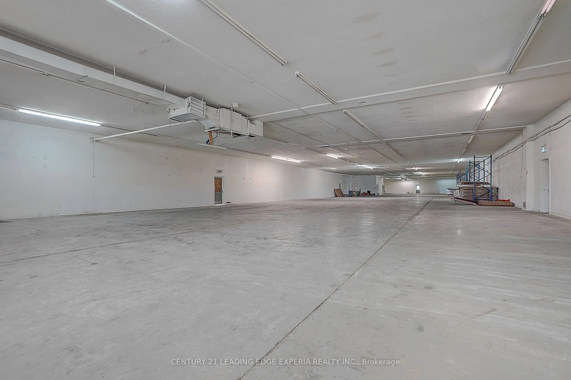 20091 Woodbine Avenue