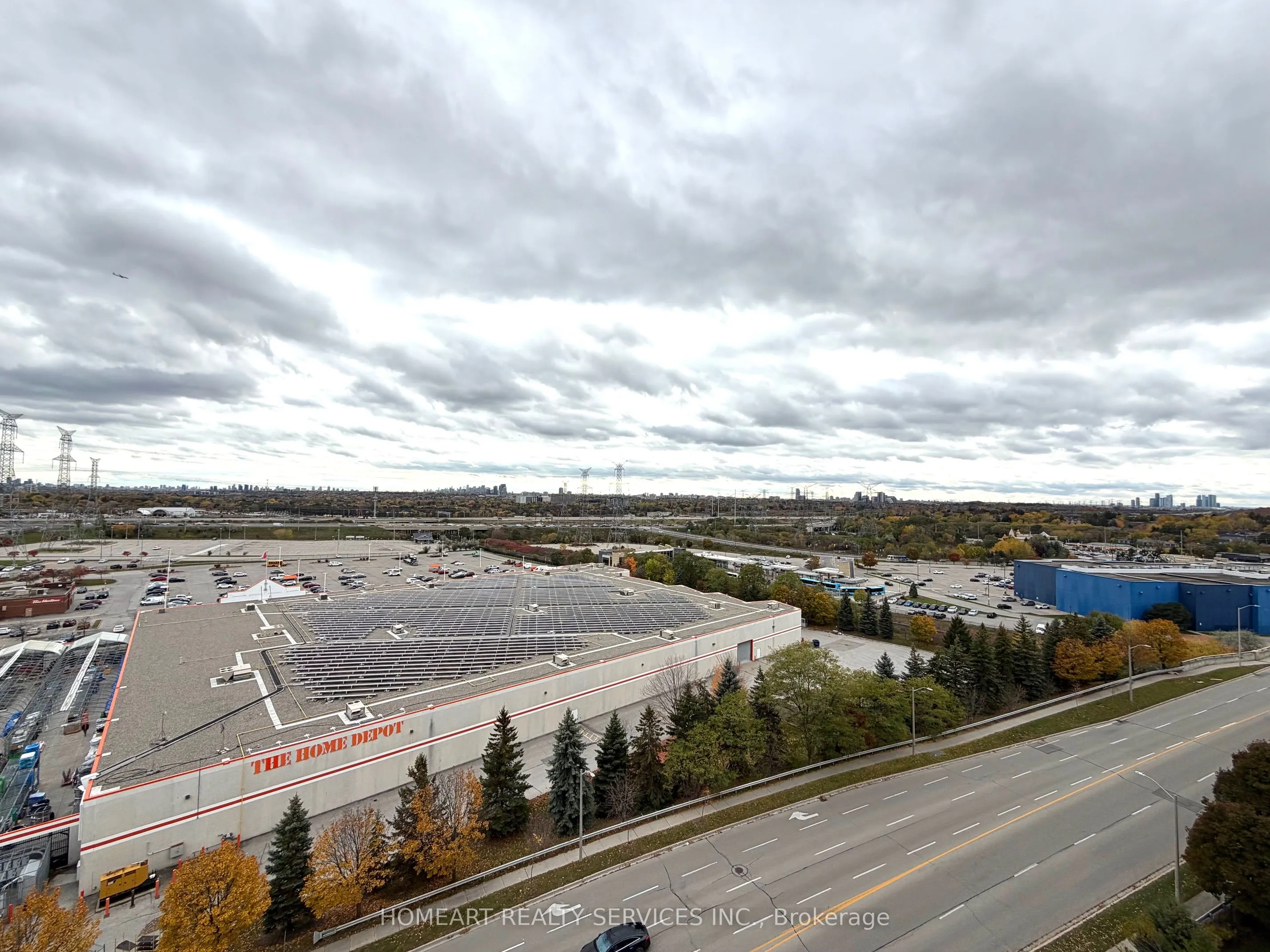 23 Oneida Crescent, #LPH5