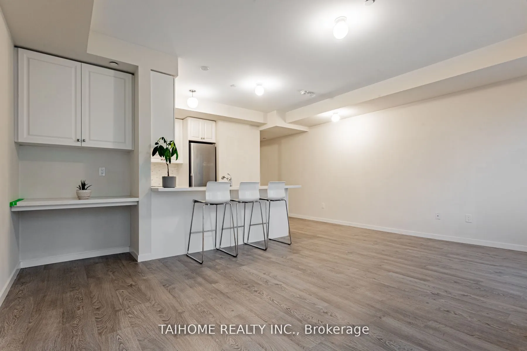 400 Alex Gardner Circle, #74