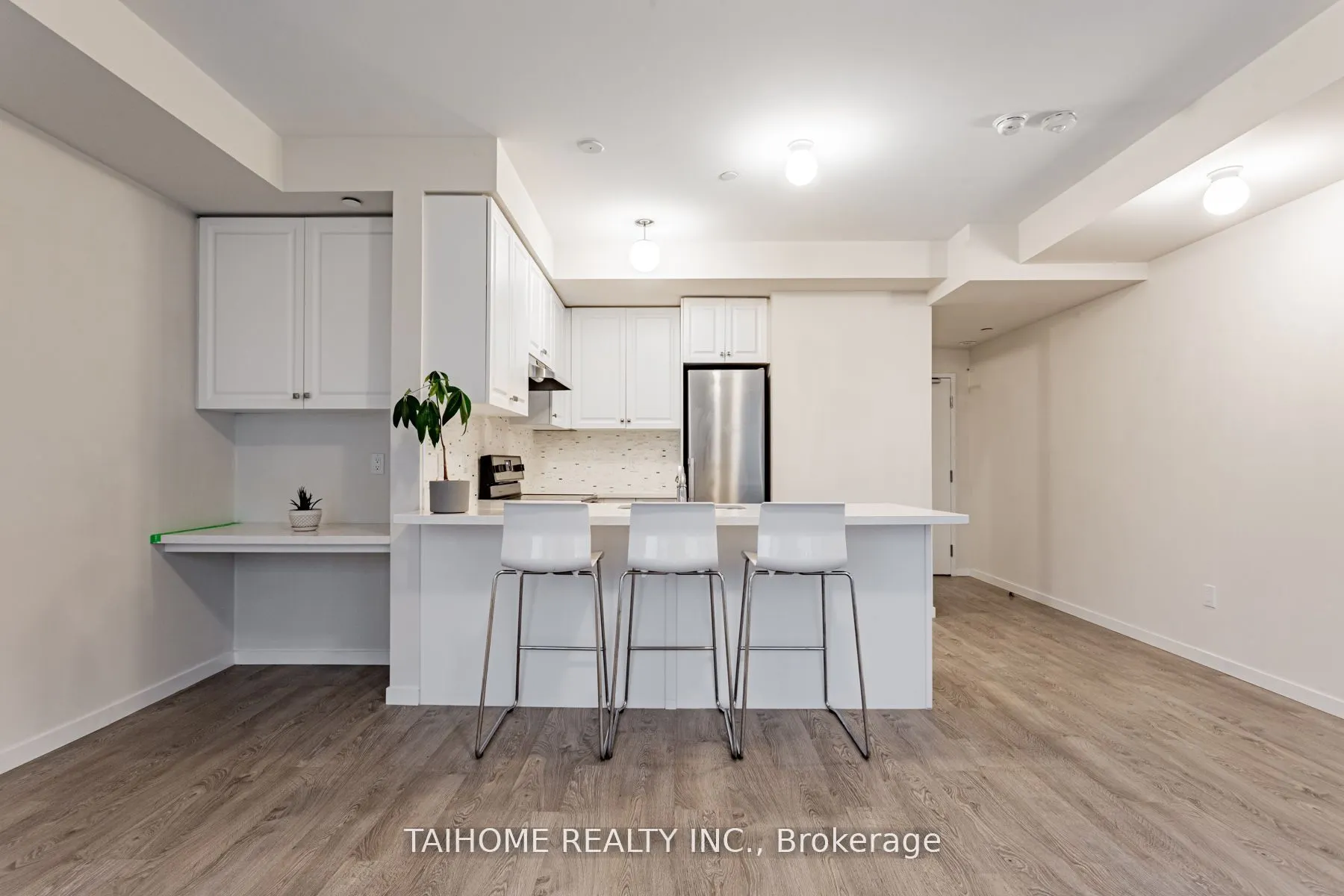 400 Alex Gardner Circle, #74