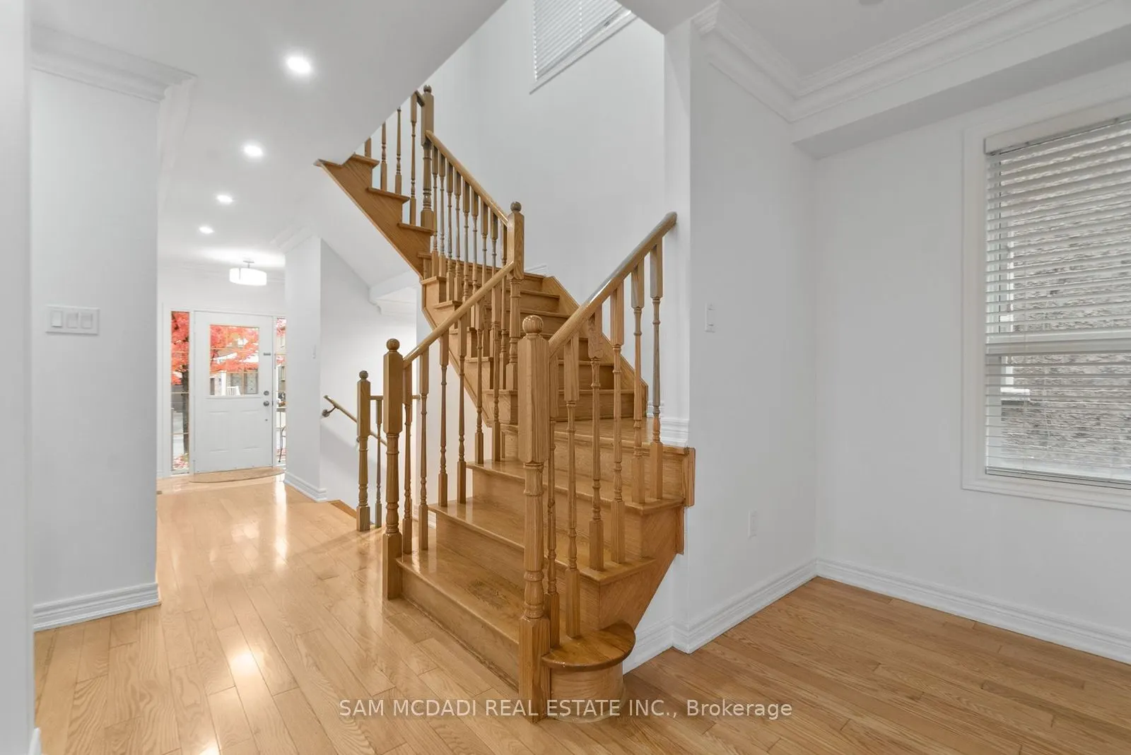 23 Manordale Crescent