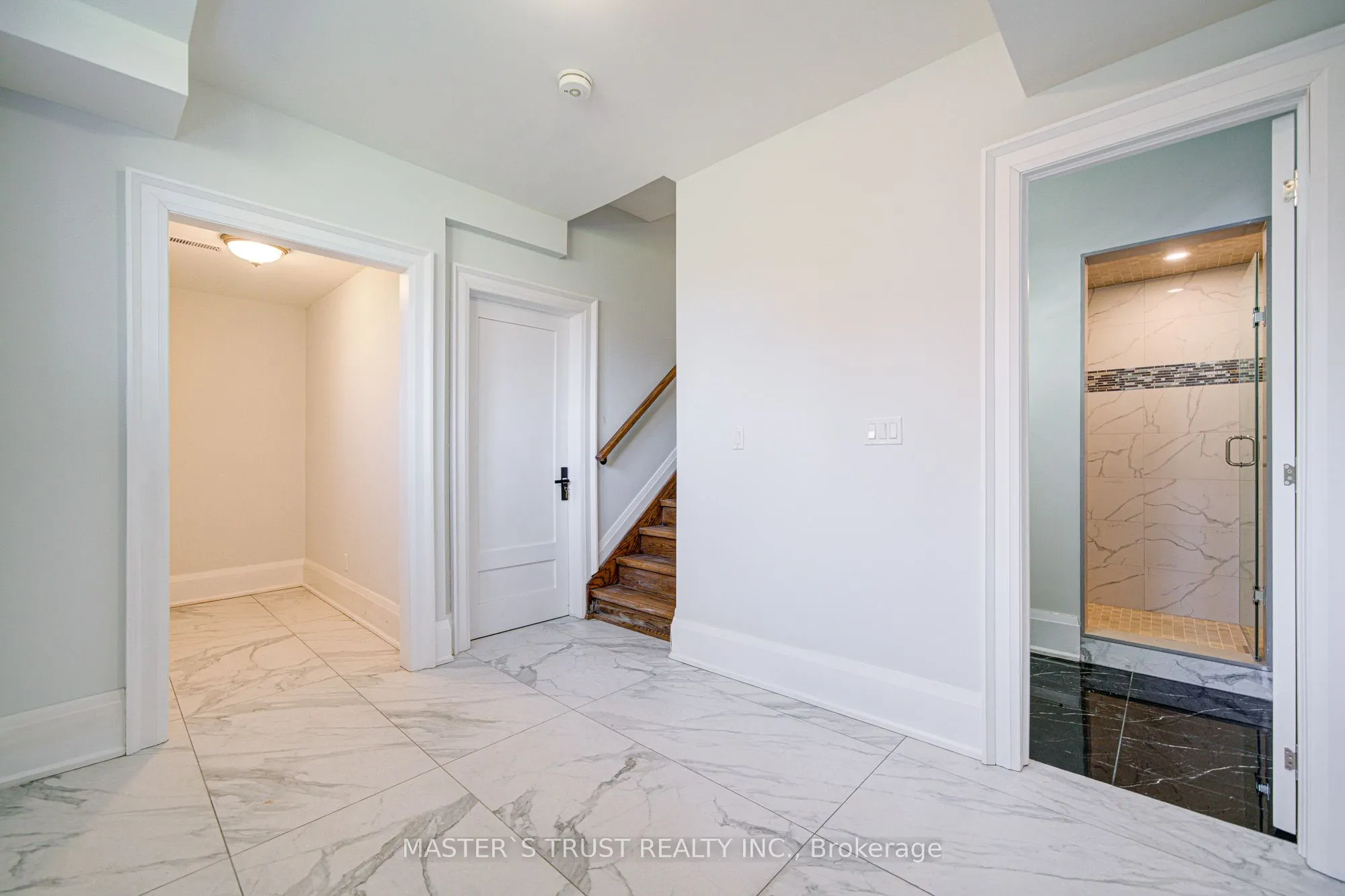 36 Sussex Avenue