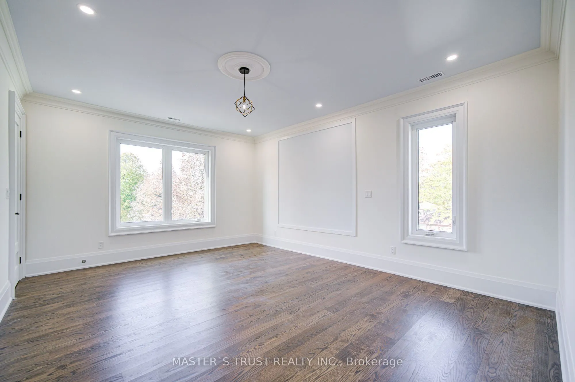 36 Sussex Avenue