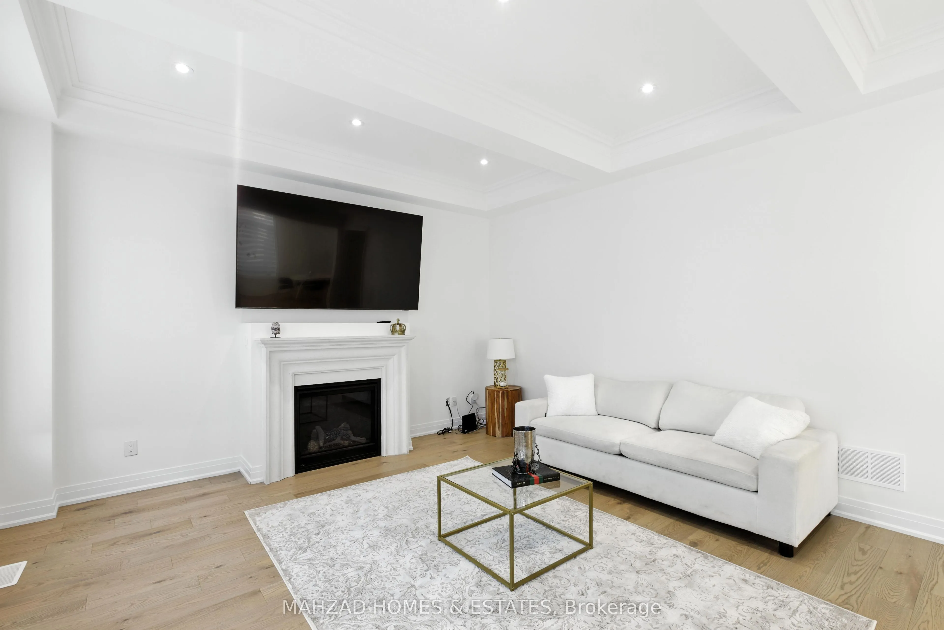 18 Casavant Court