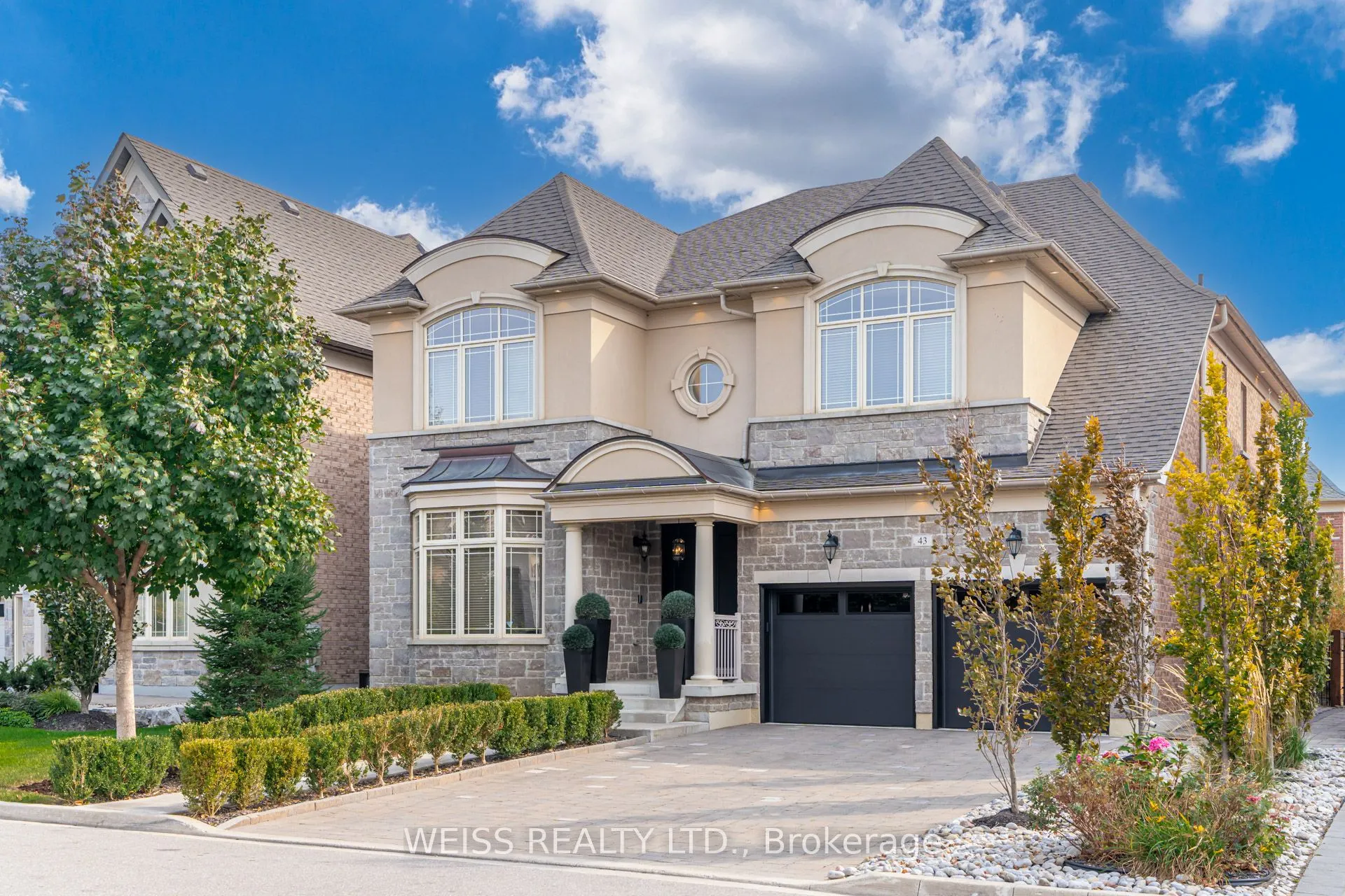 43 Chesney Crescent