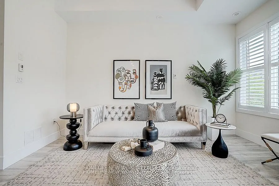 25 Sydney Circle