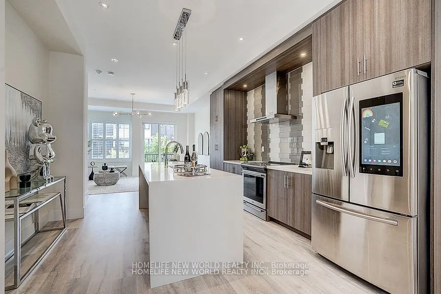 25 Sydney Circle
