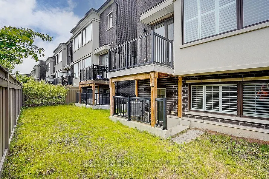 25 Sydney Circle